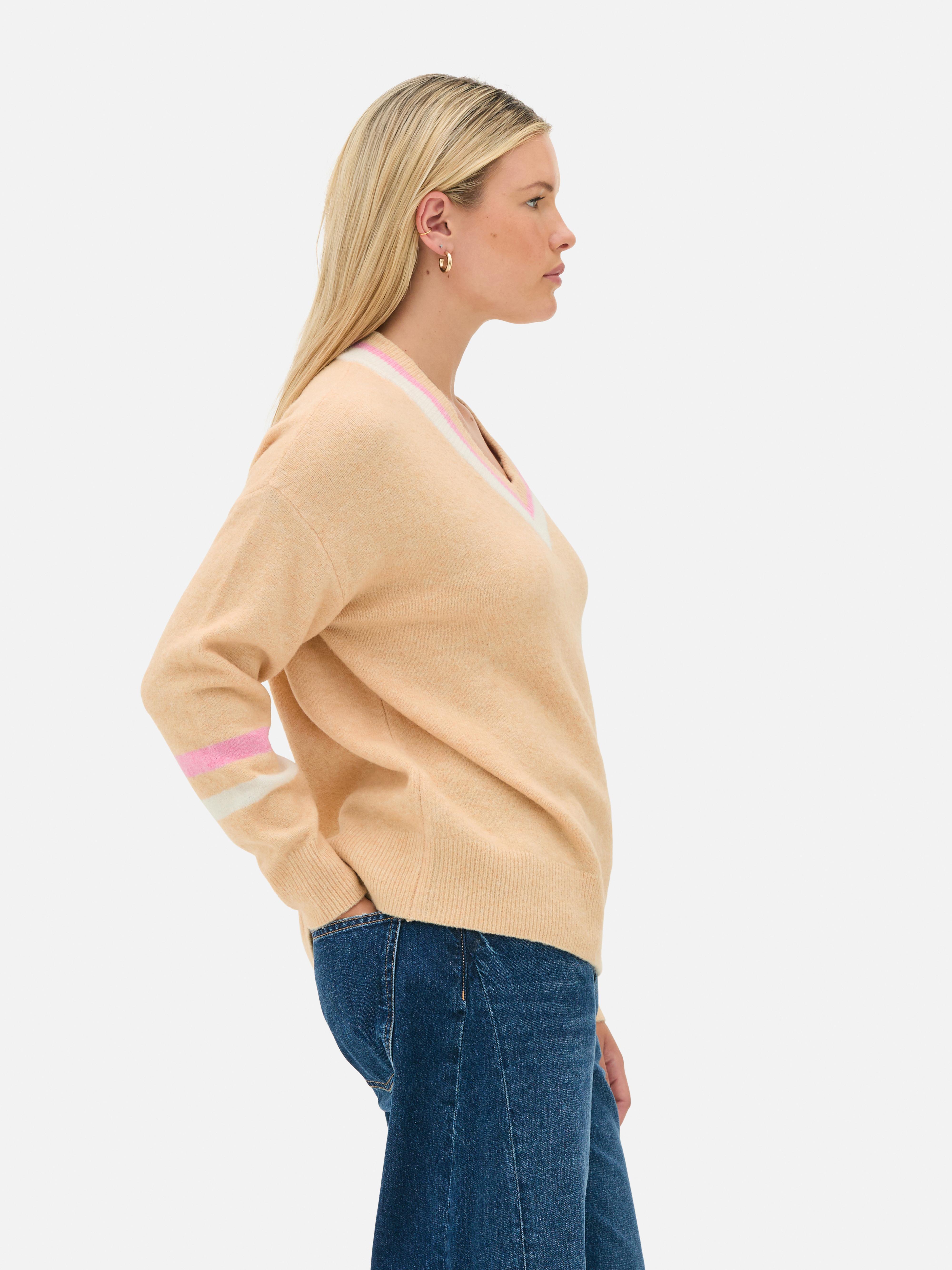 V-Neck Jumper