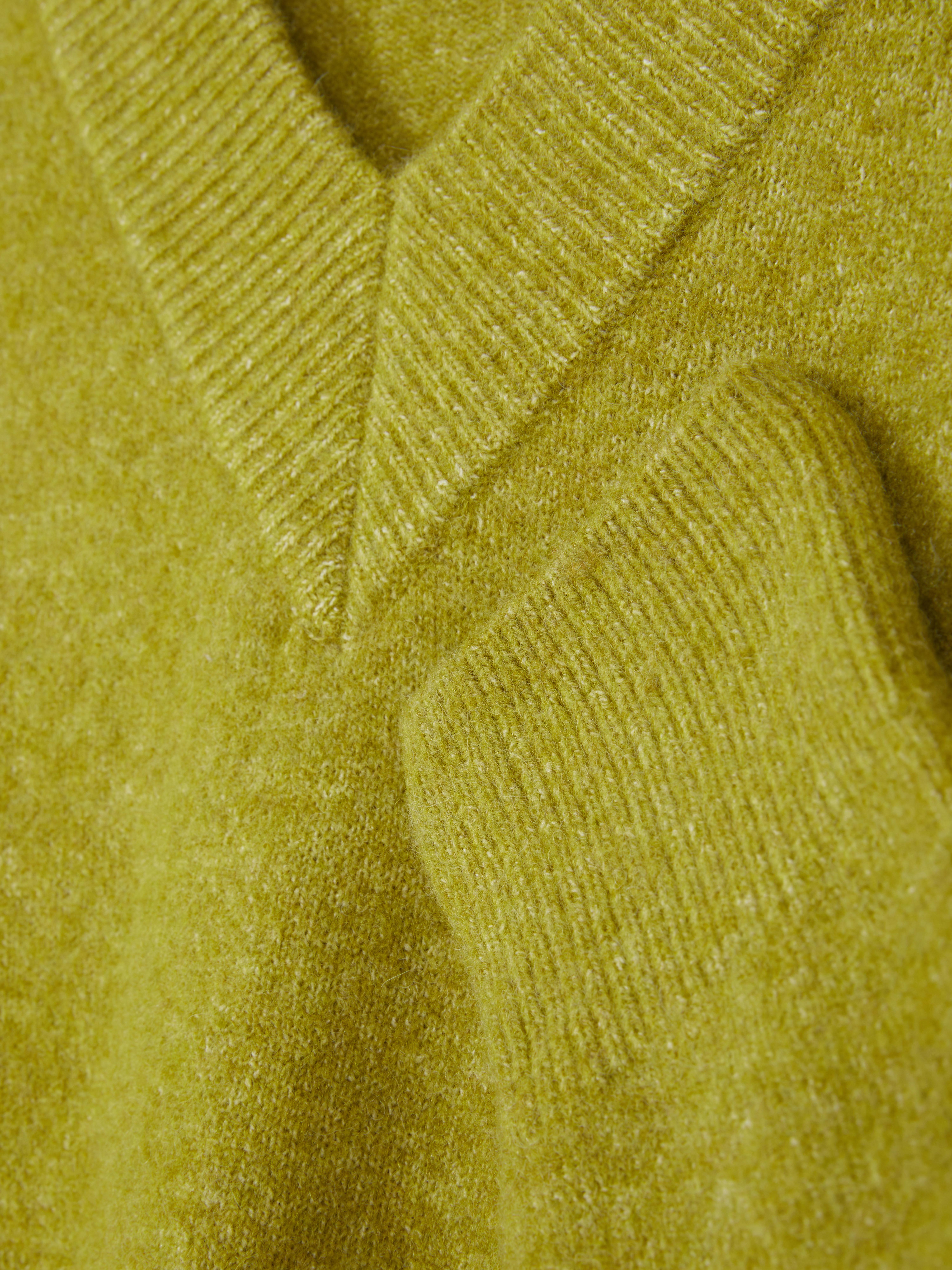 V-Neck Jumper