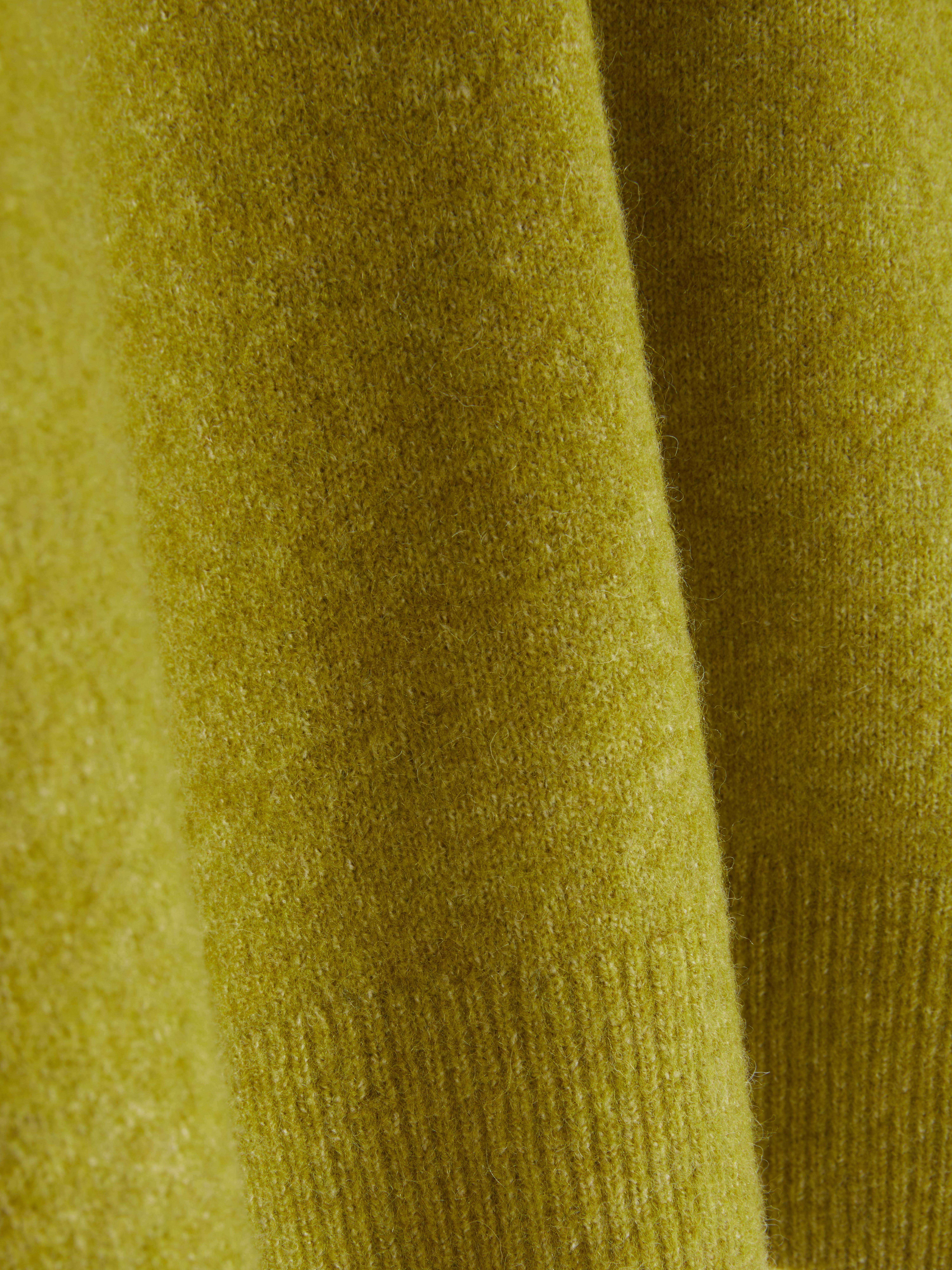 V-Neck Jumper