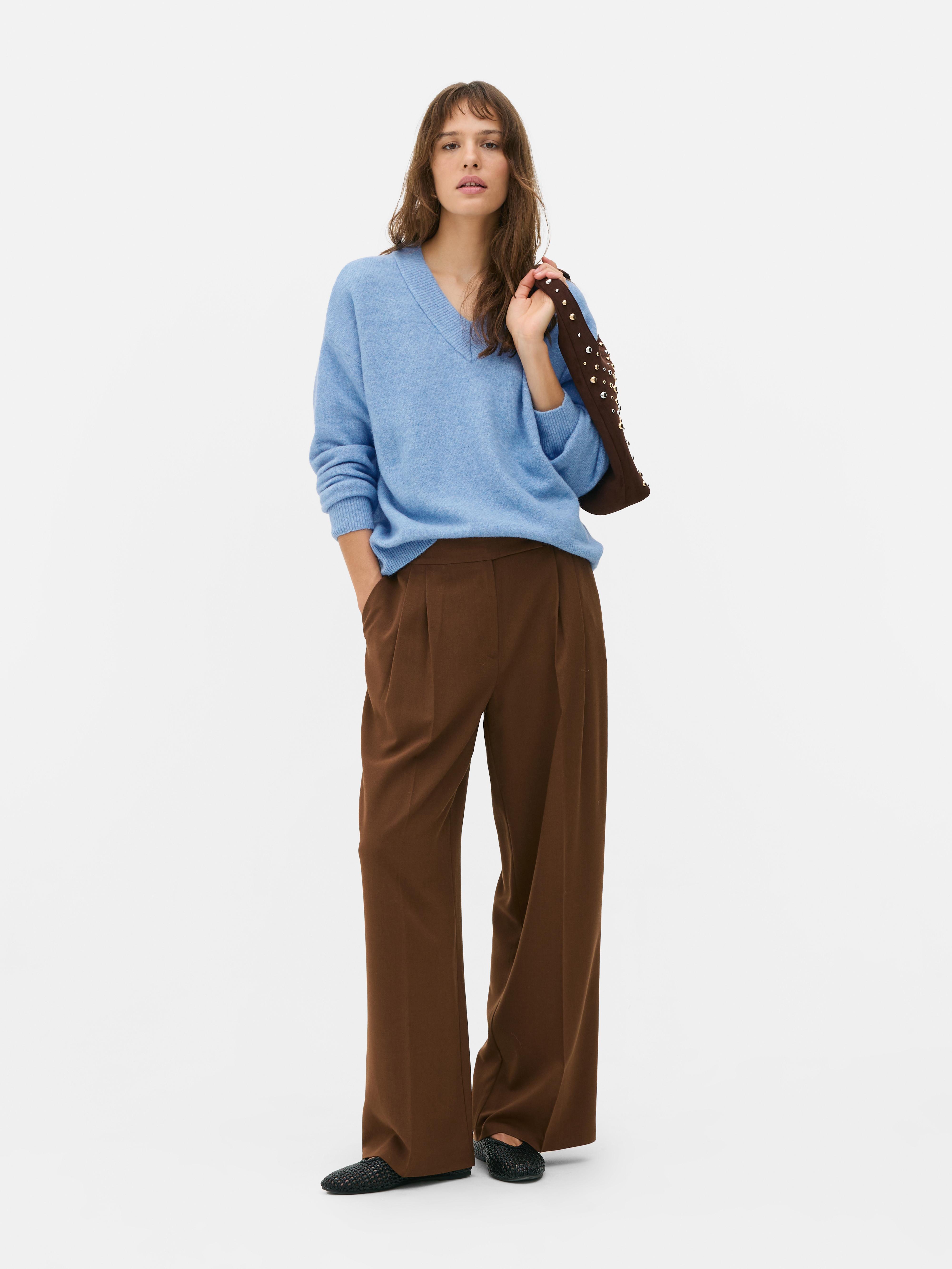 V-Neck Jumper