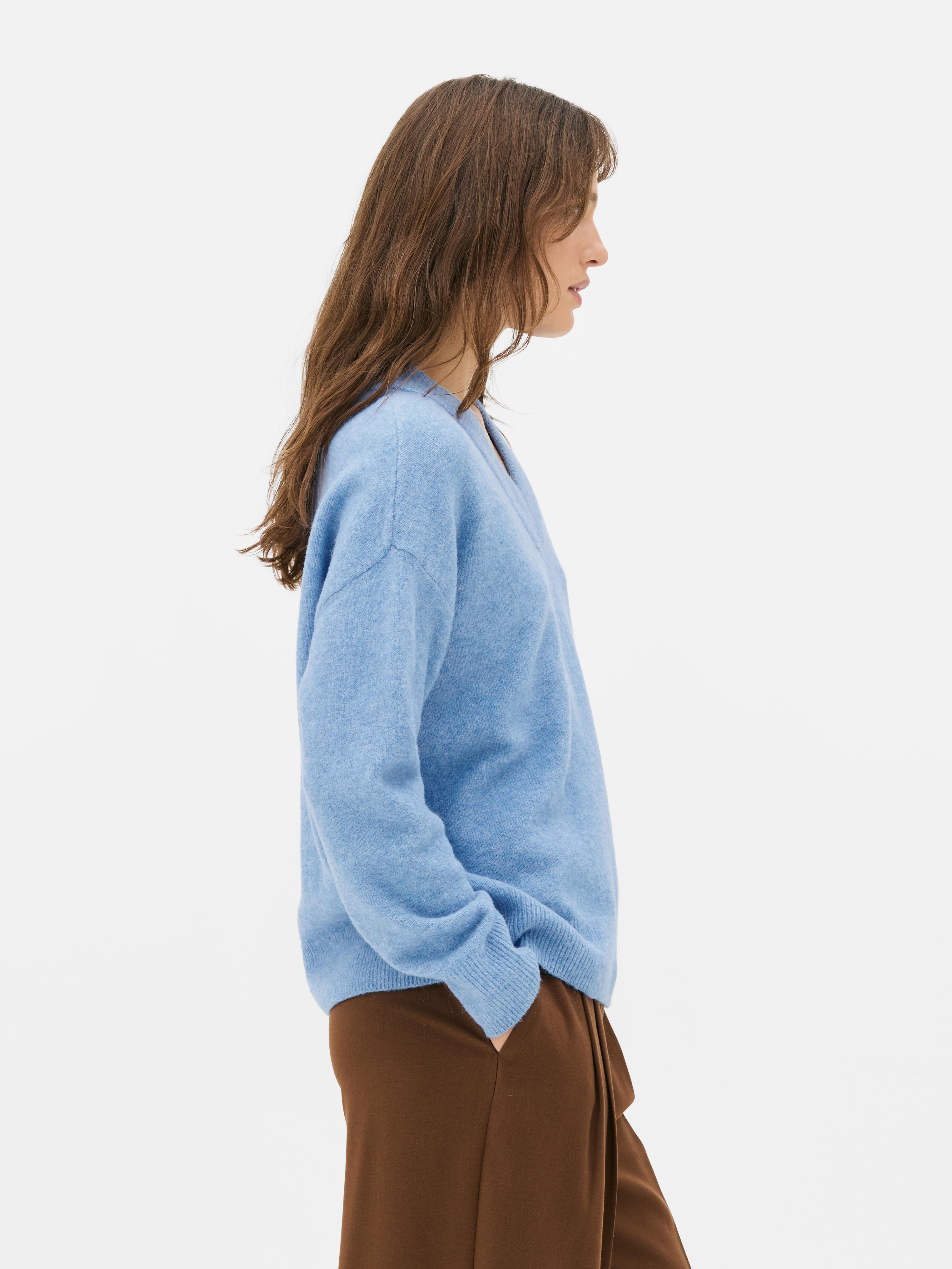 V-Neck Jumper
