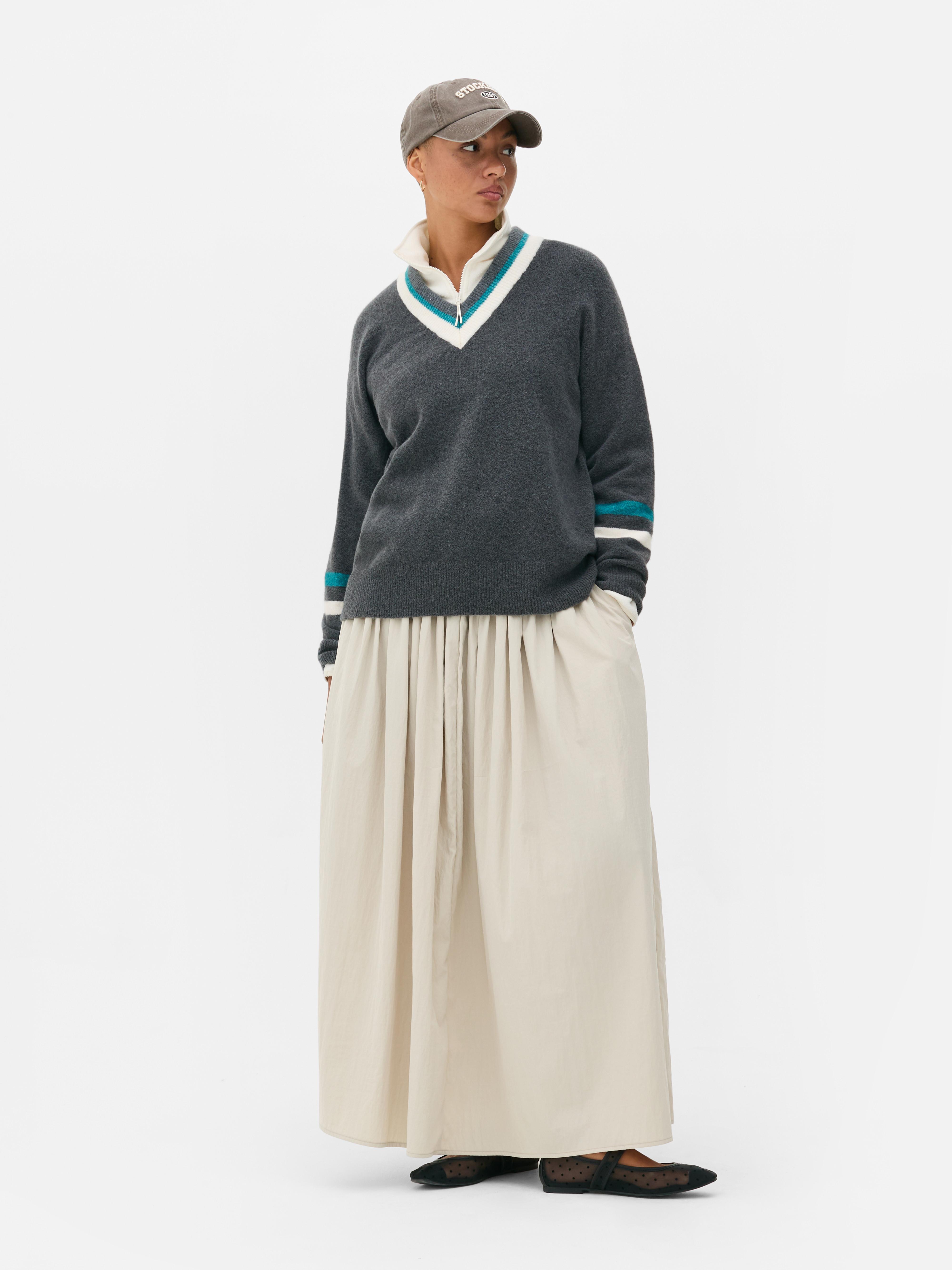 V-Neck Jumper