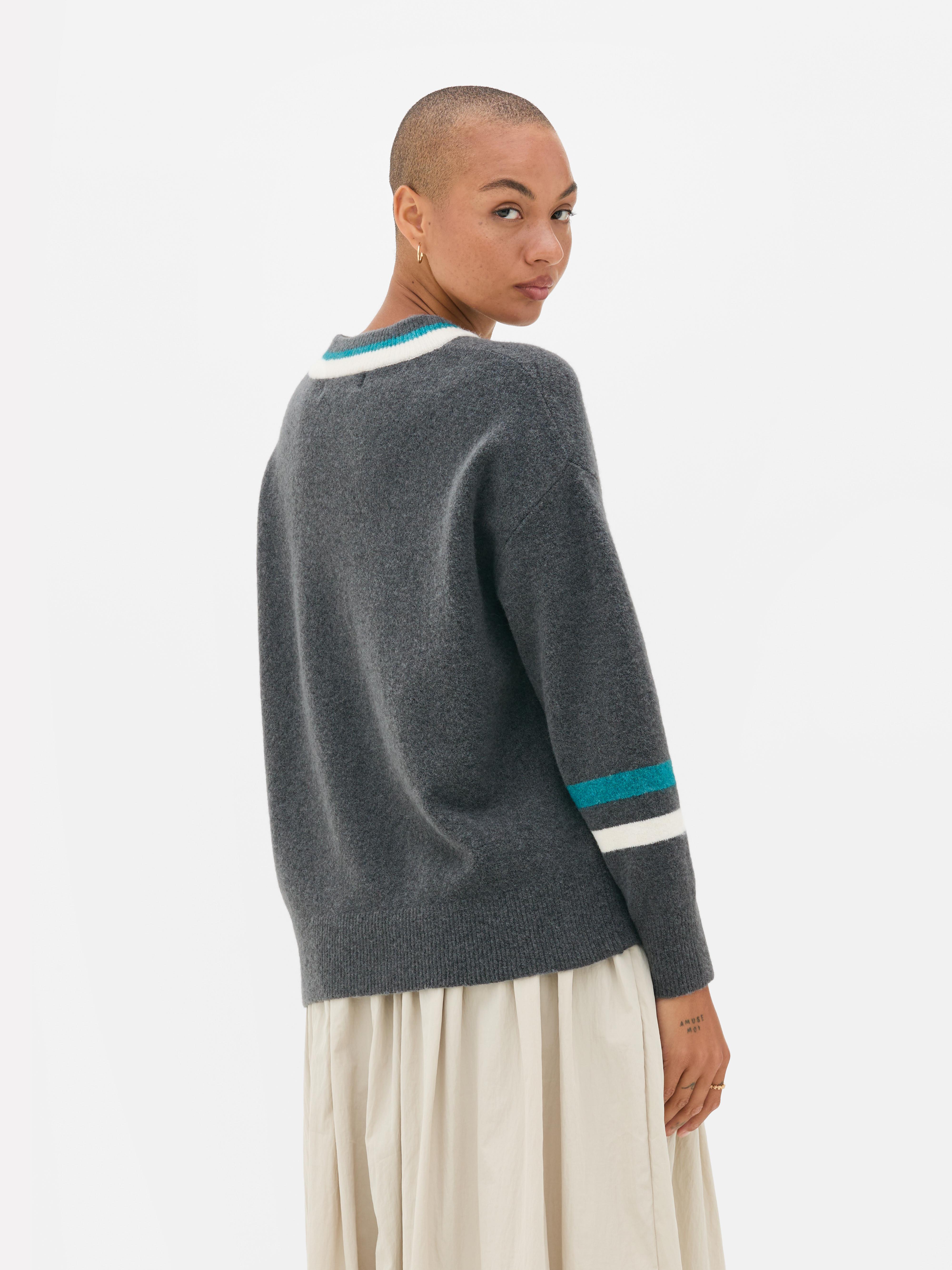 V-Neck Jumper