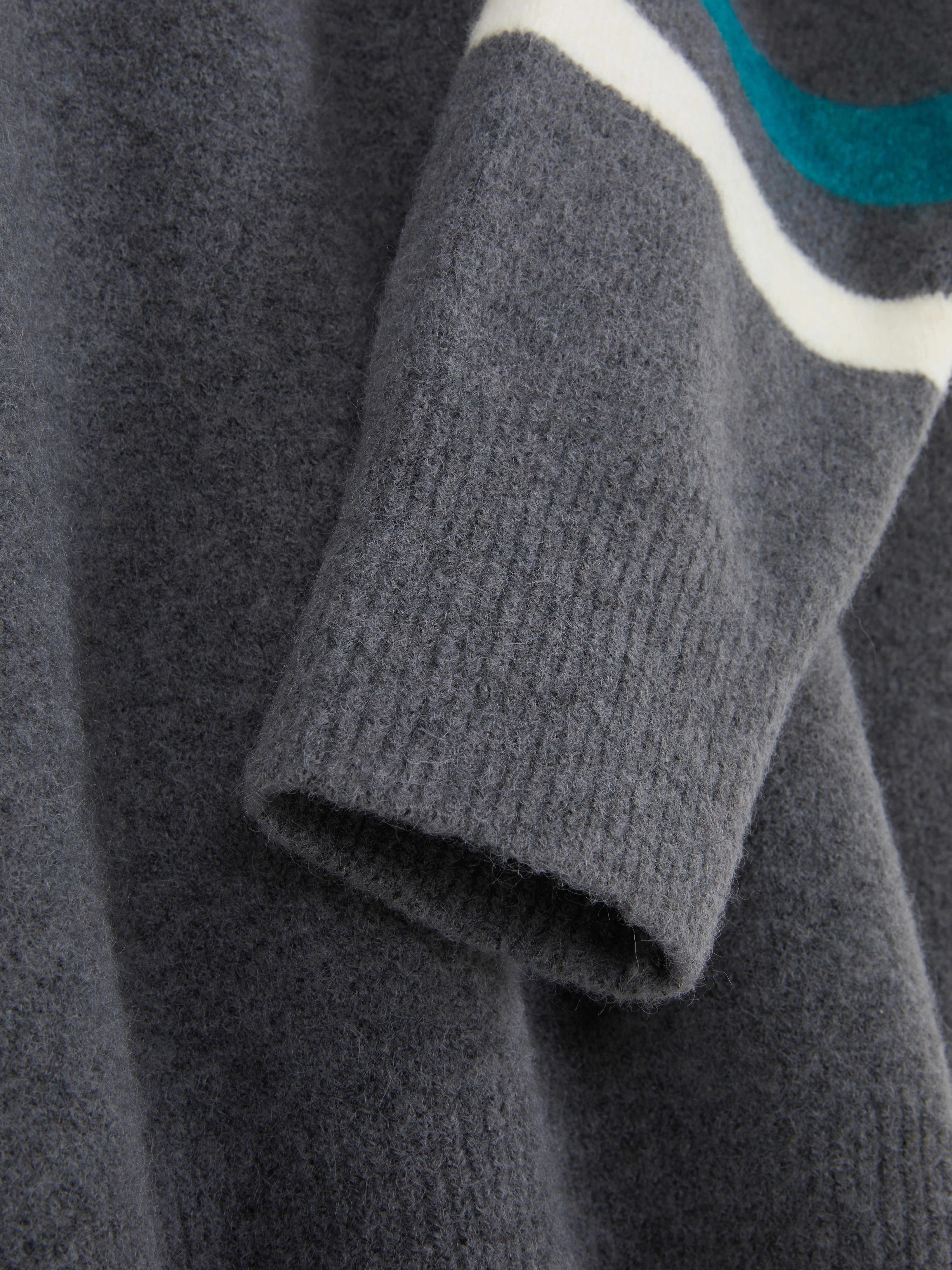 V-Neck Jumper