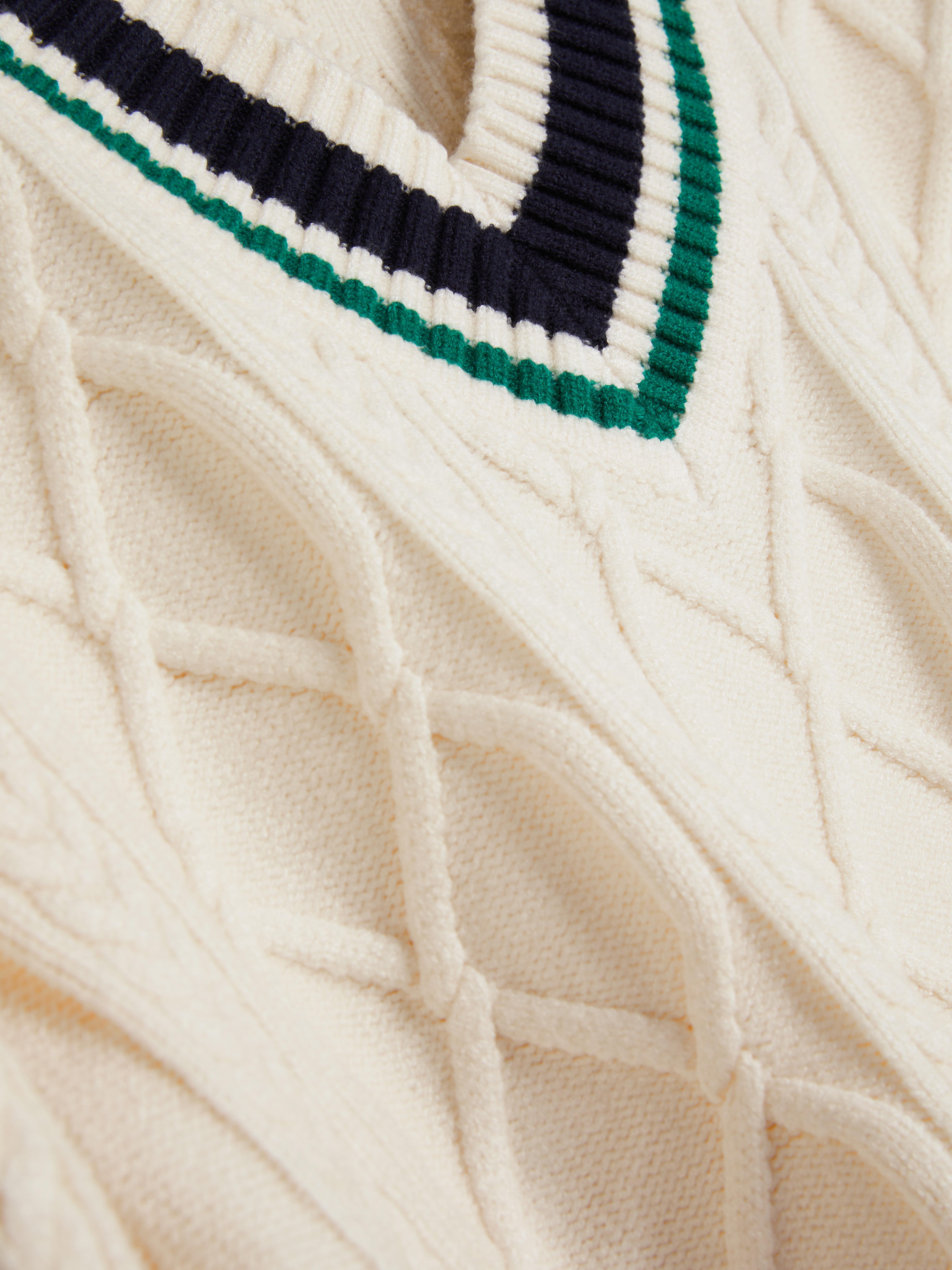 Maglione in maglia a trecce in stile college