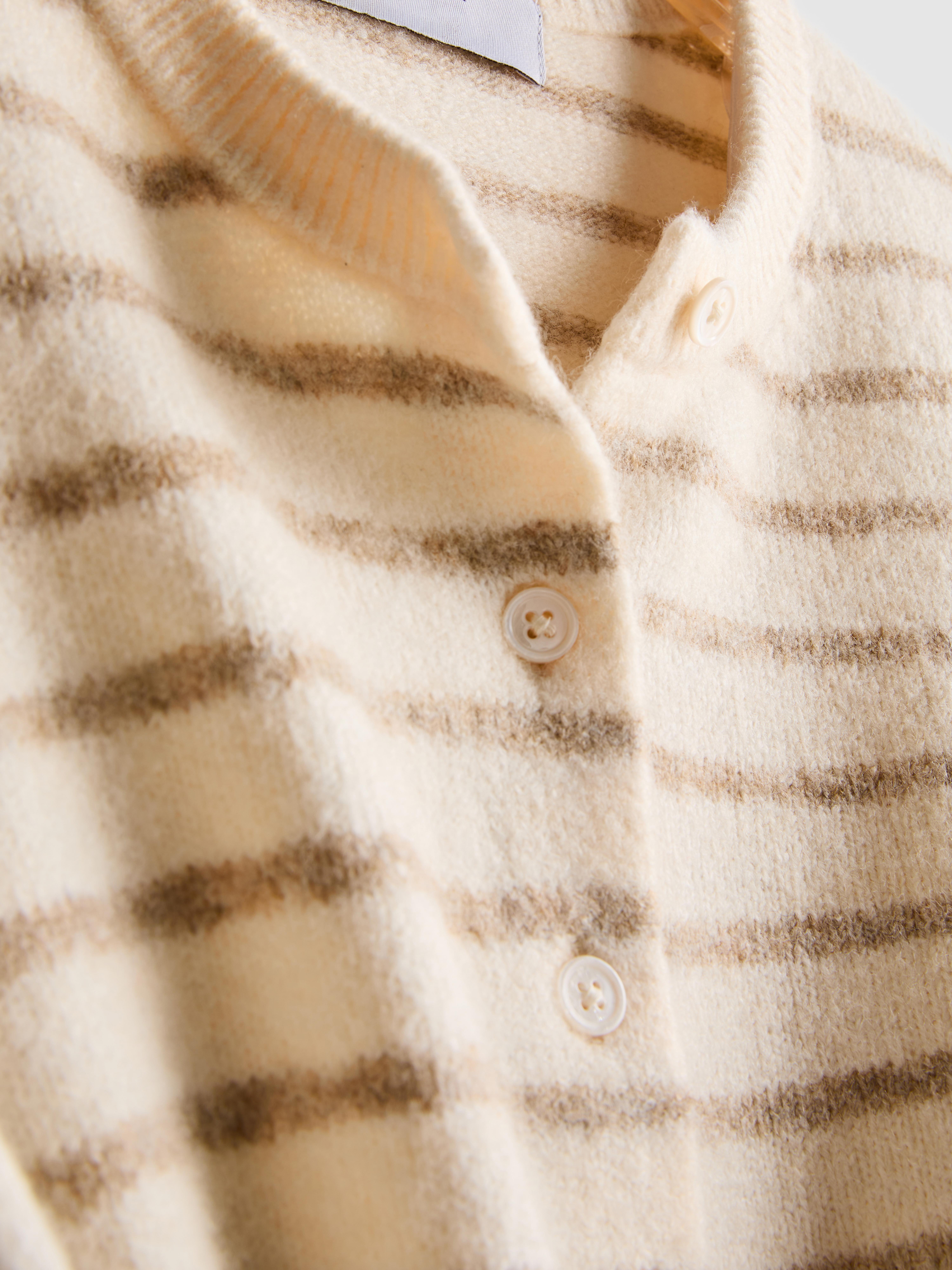 Cropped Crew Neck Cardigan