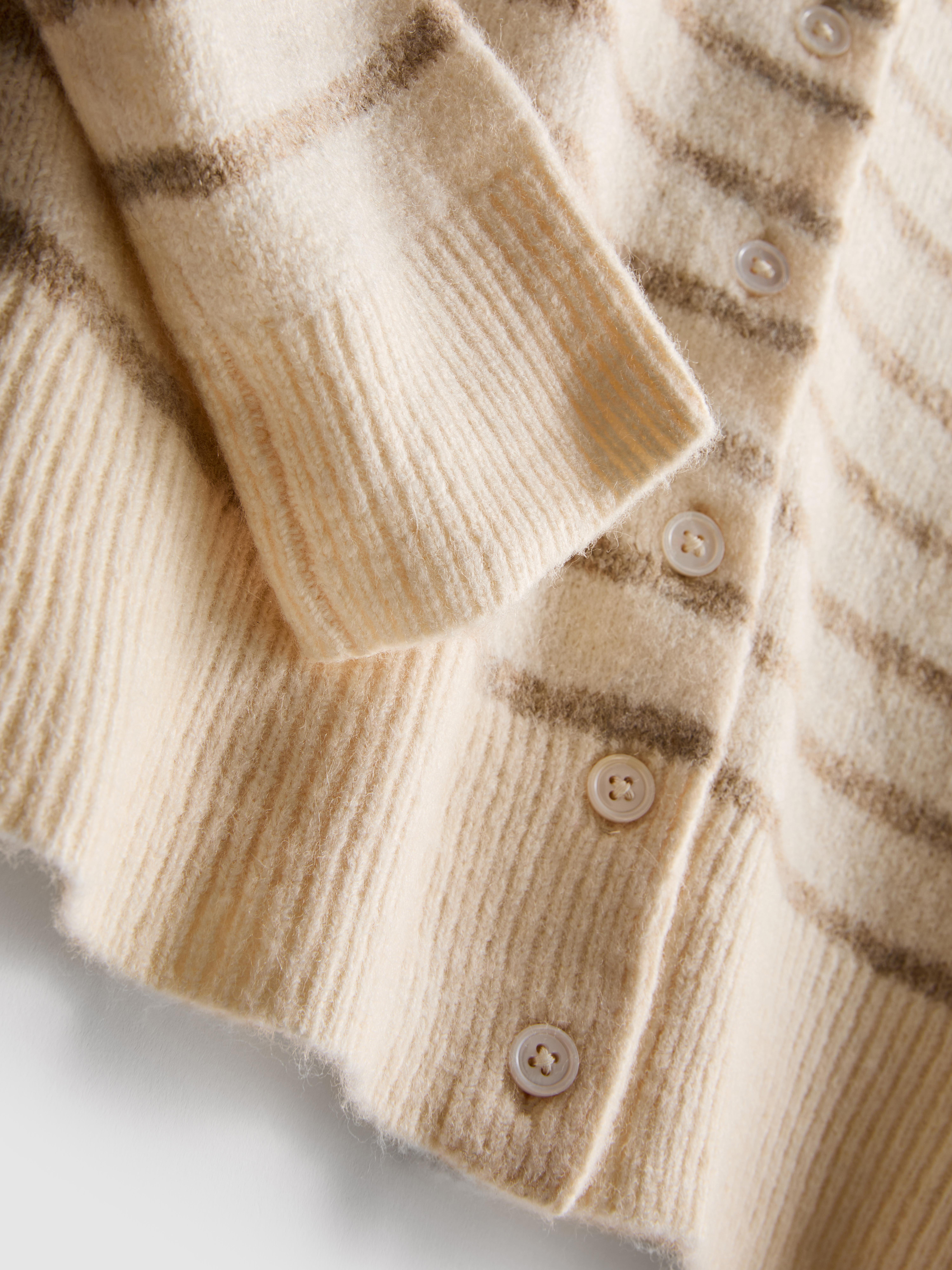 Cropped Crew Neck Cardigan