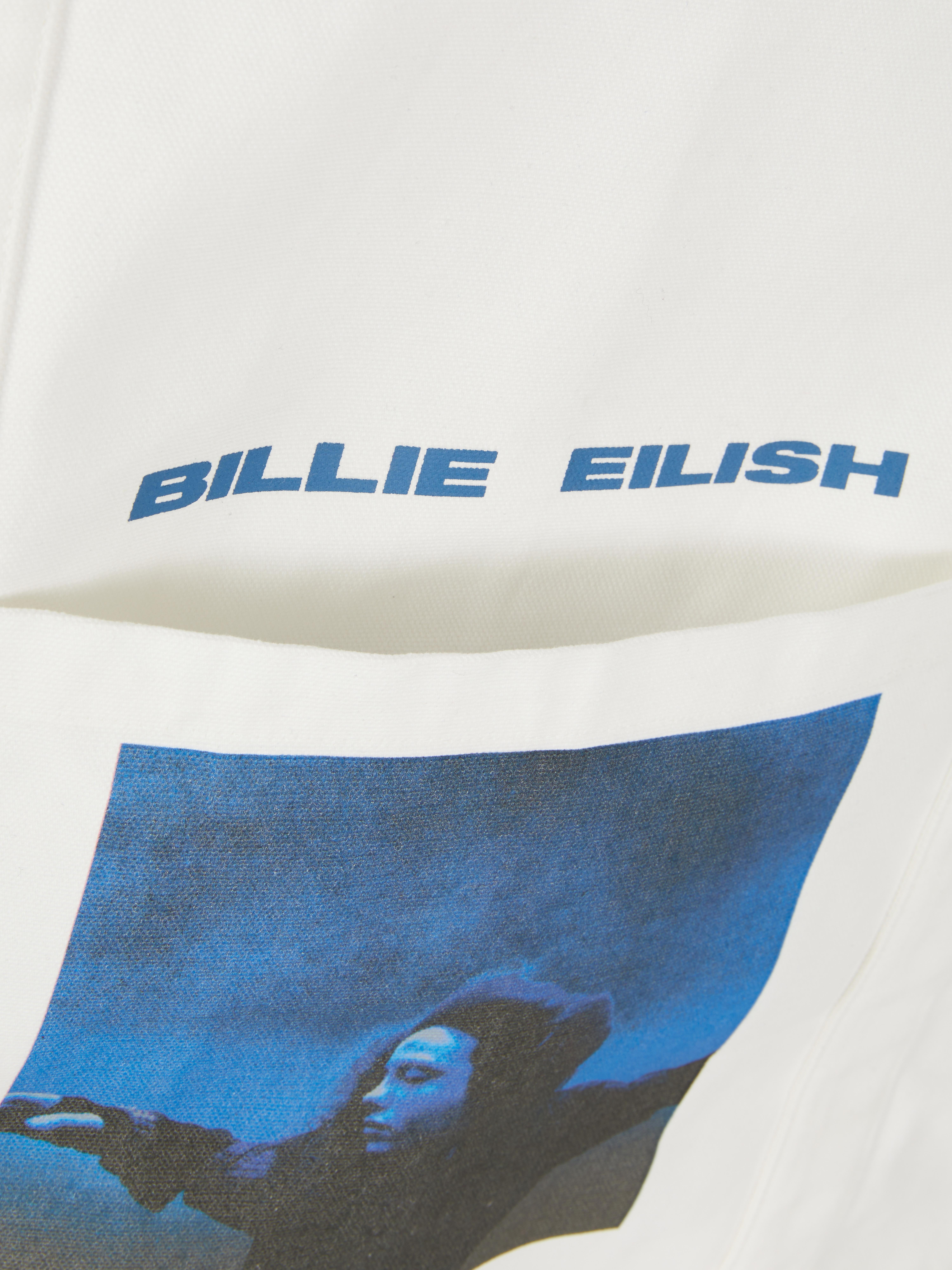 Canvas shopper Billie Eilish
