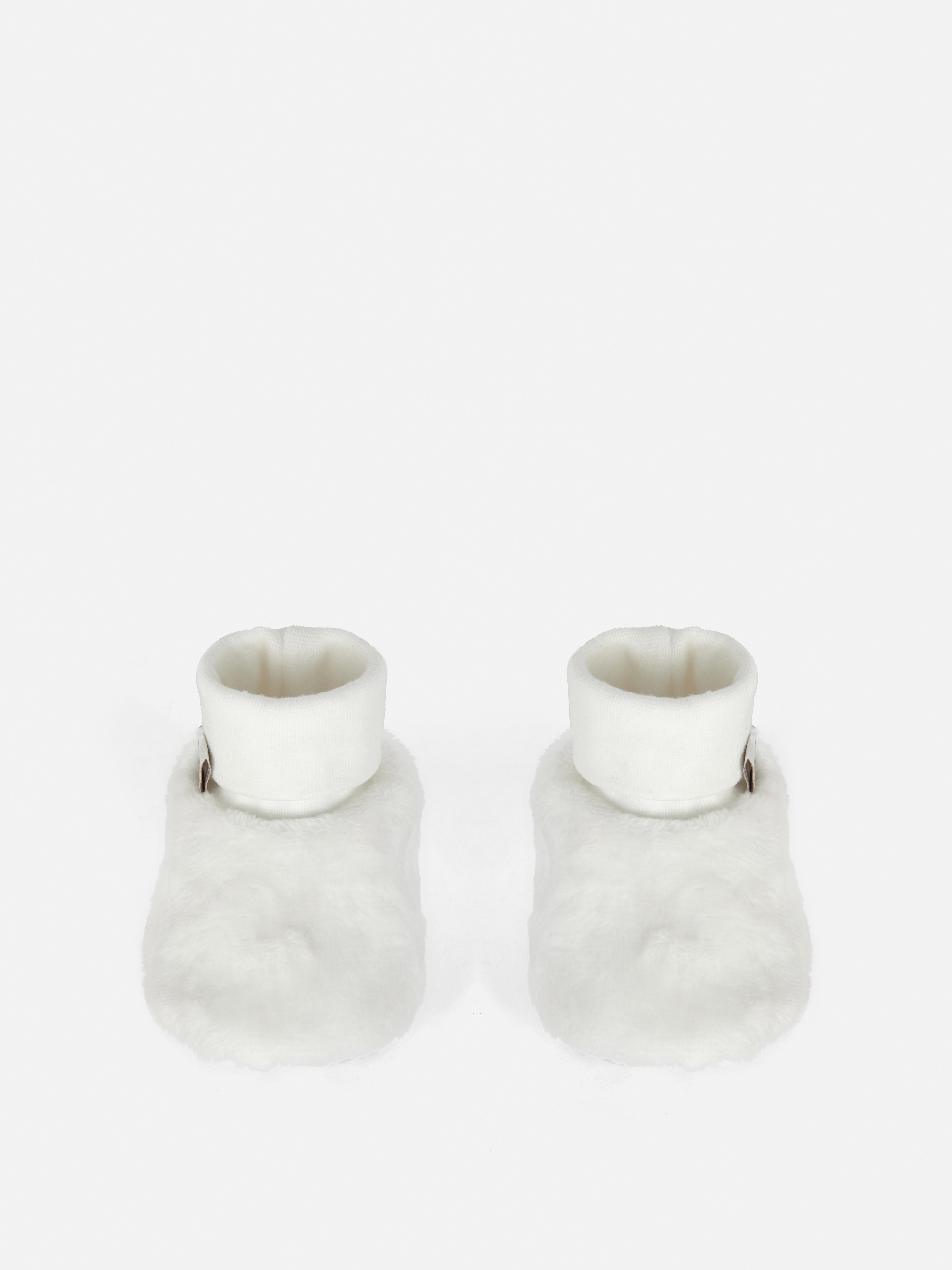 Socken-Slipper mit Bär