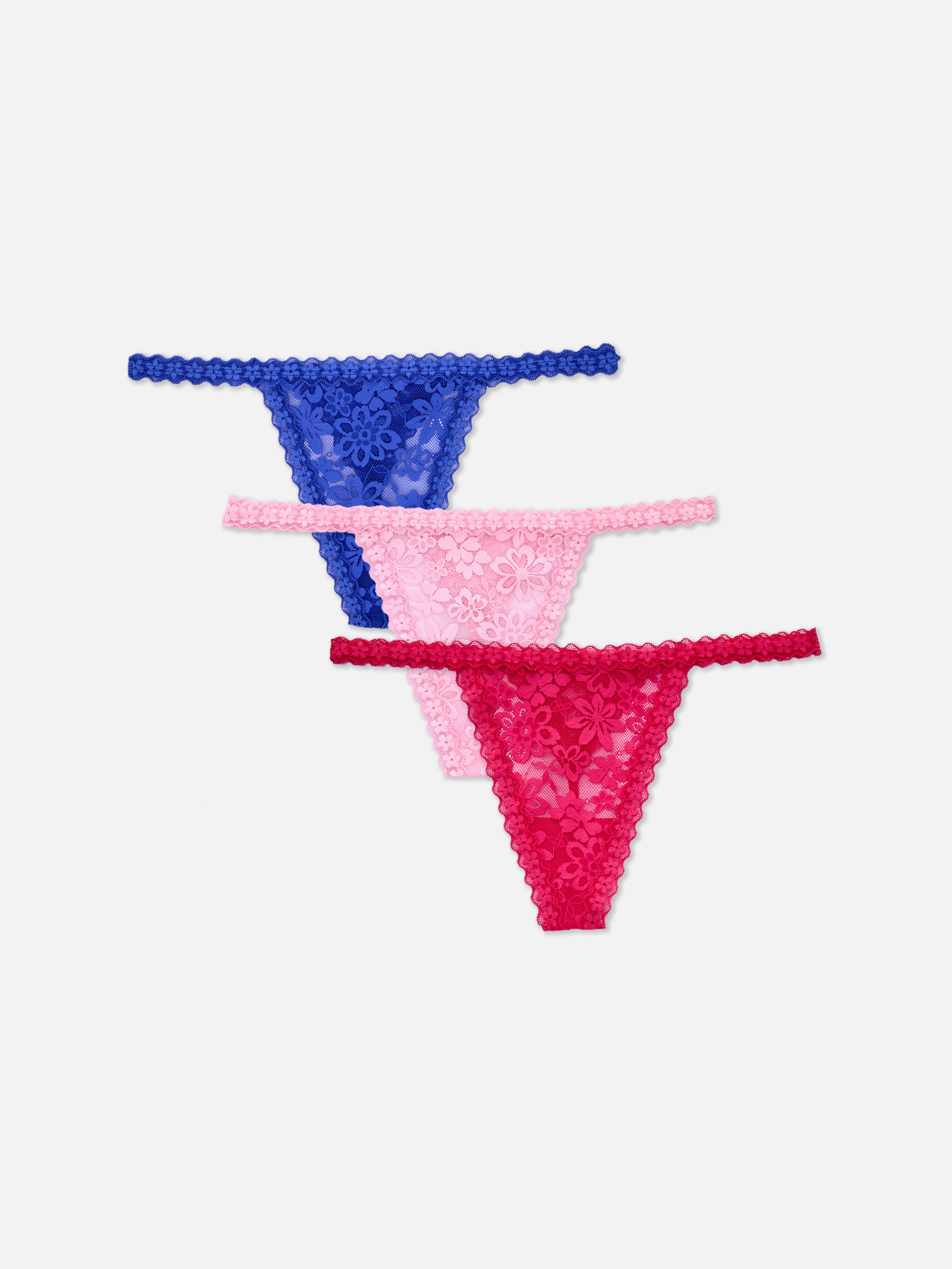 Koronkowe stringi, 3 pary