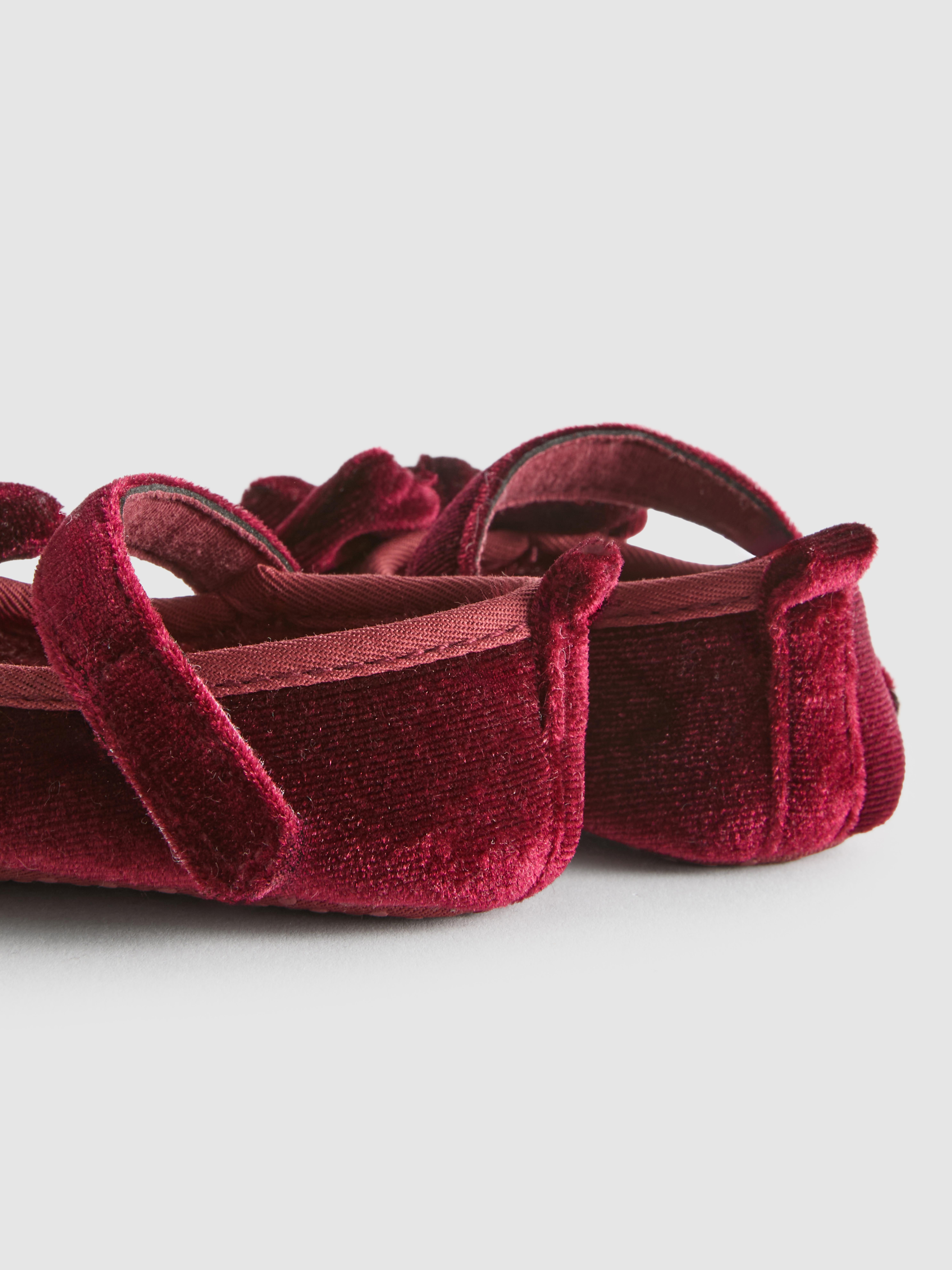 0-18mths | Newborn Velvet Ballet Pumps