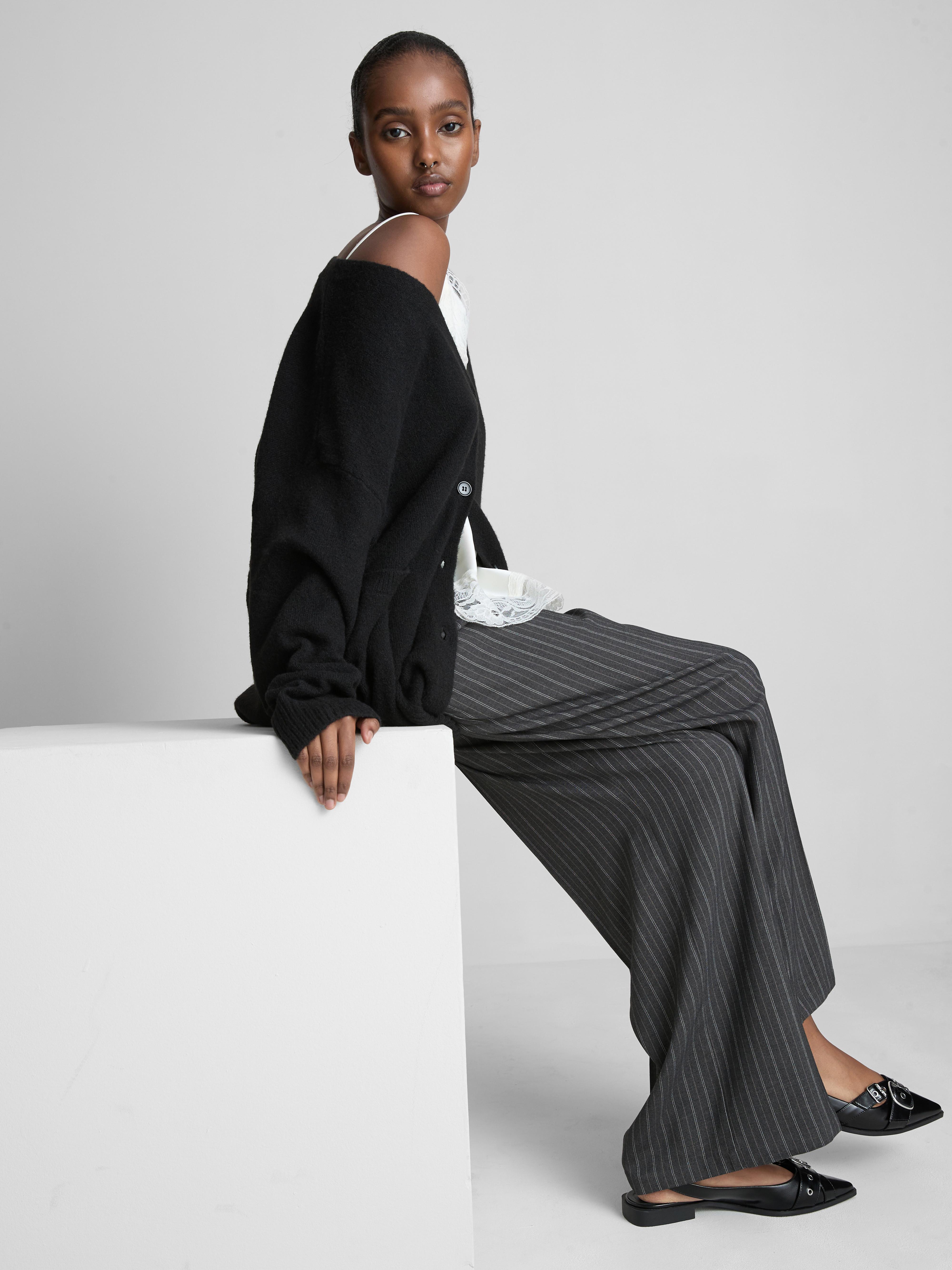 Langer Cardigan mit Streifen