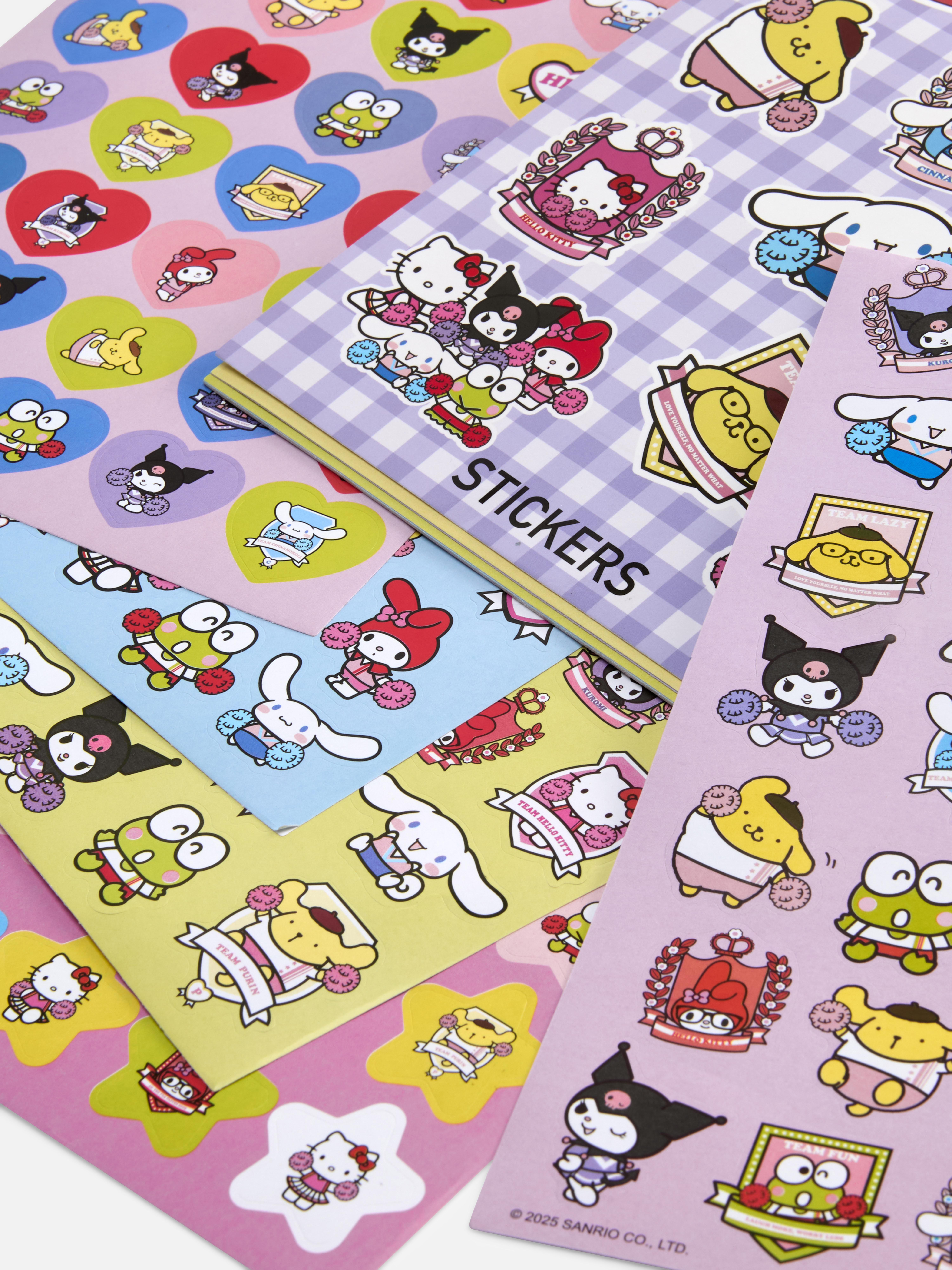 Libro de pegatinas de Hello Kitty & Friends