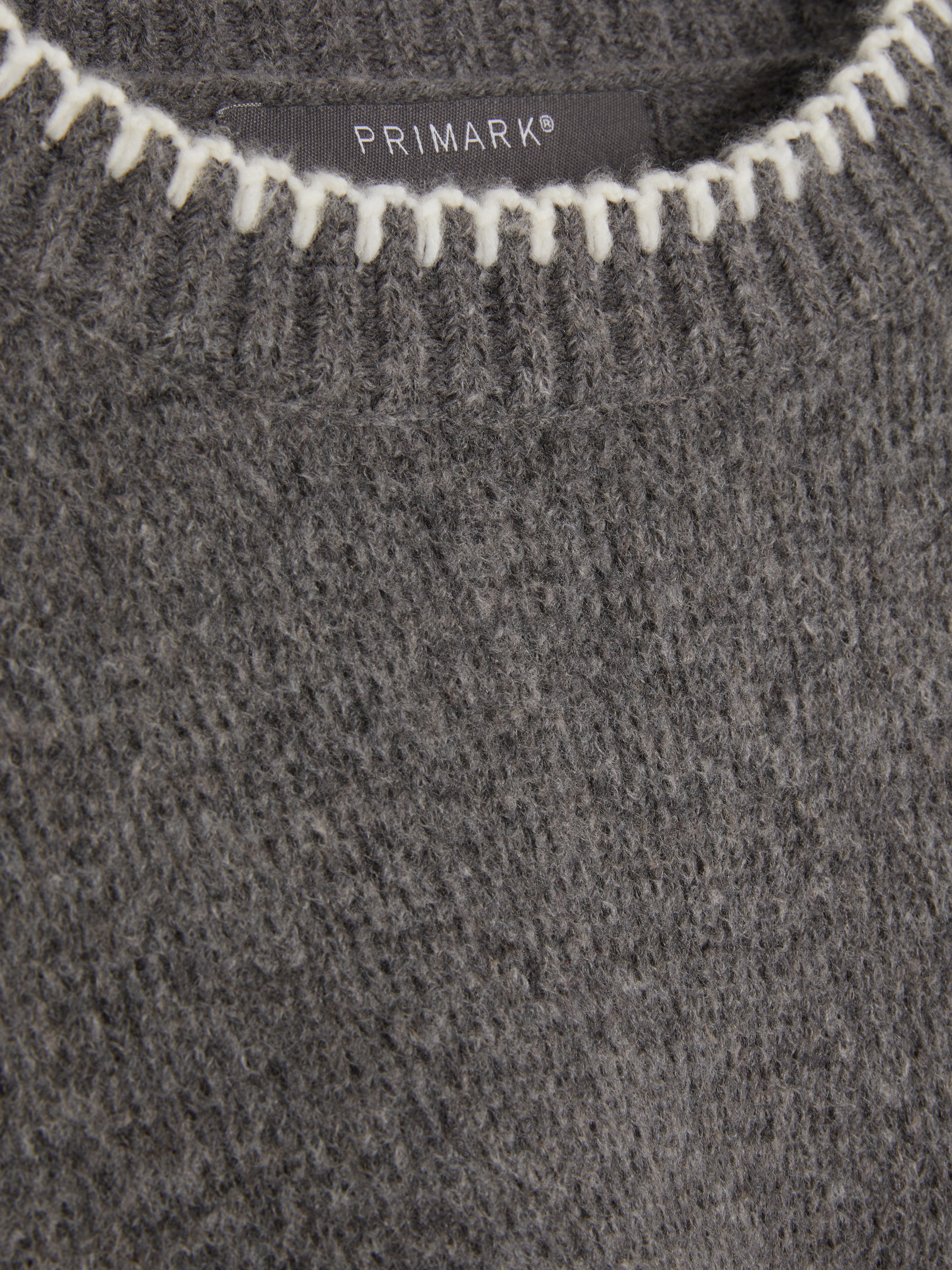 Jersey de punto con costuras en contraste