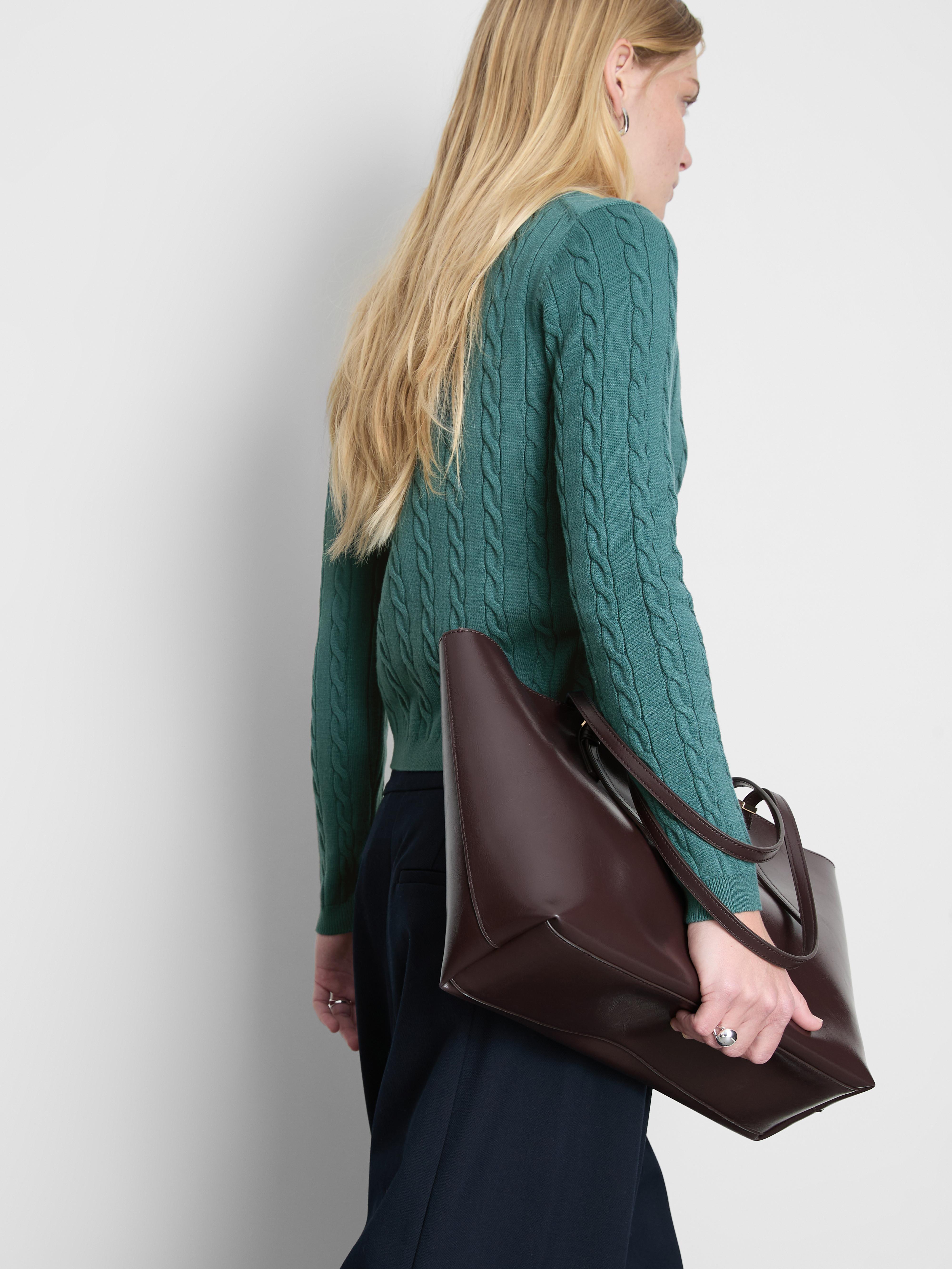 Kabelgebreid vest met ronde hals