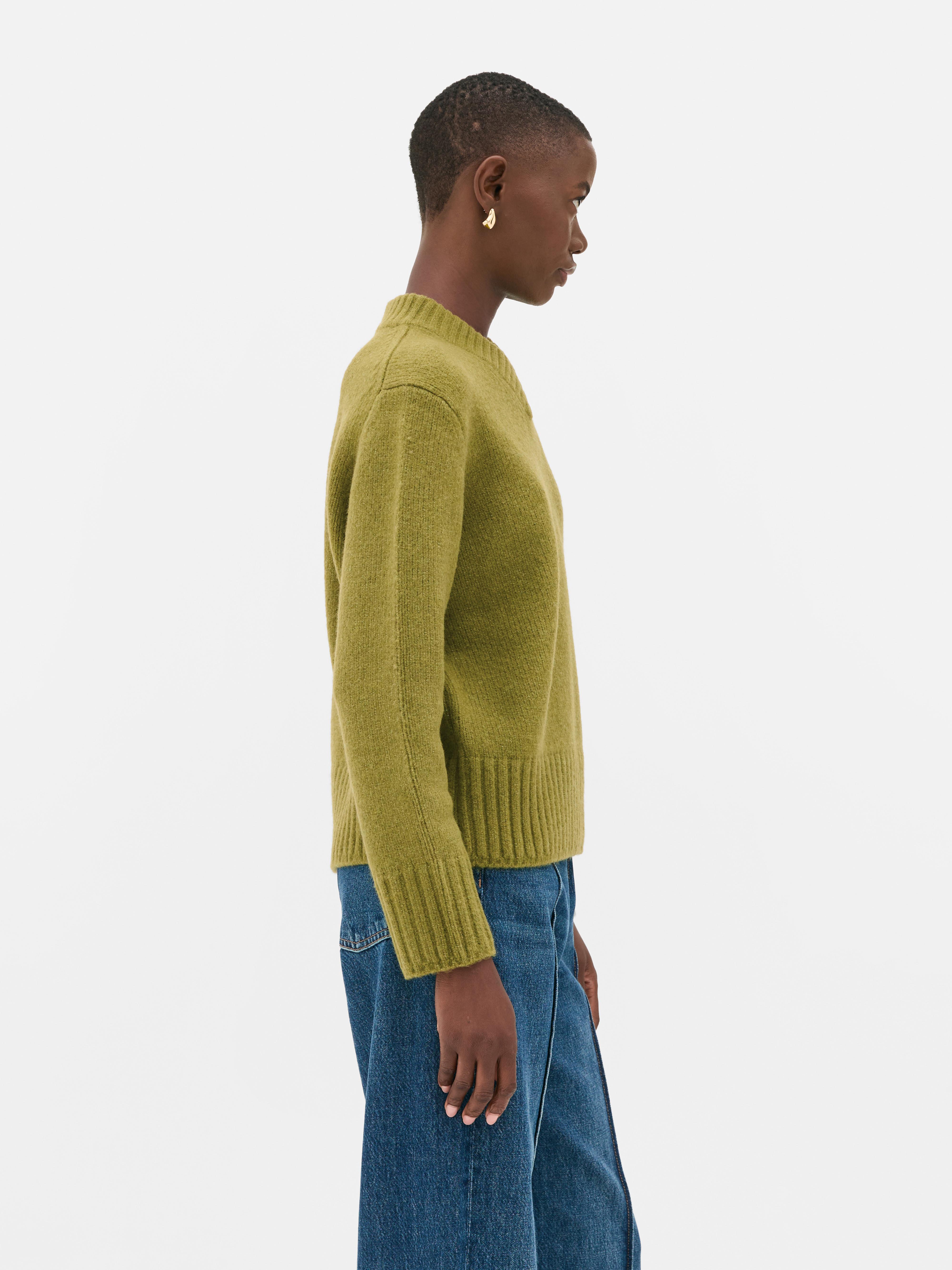 Jersey de punto básico con cuello de pico