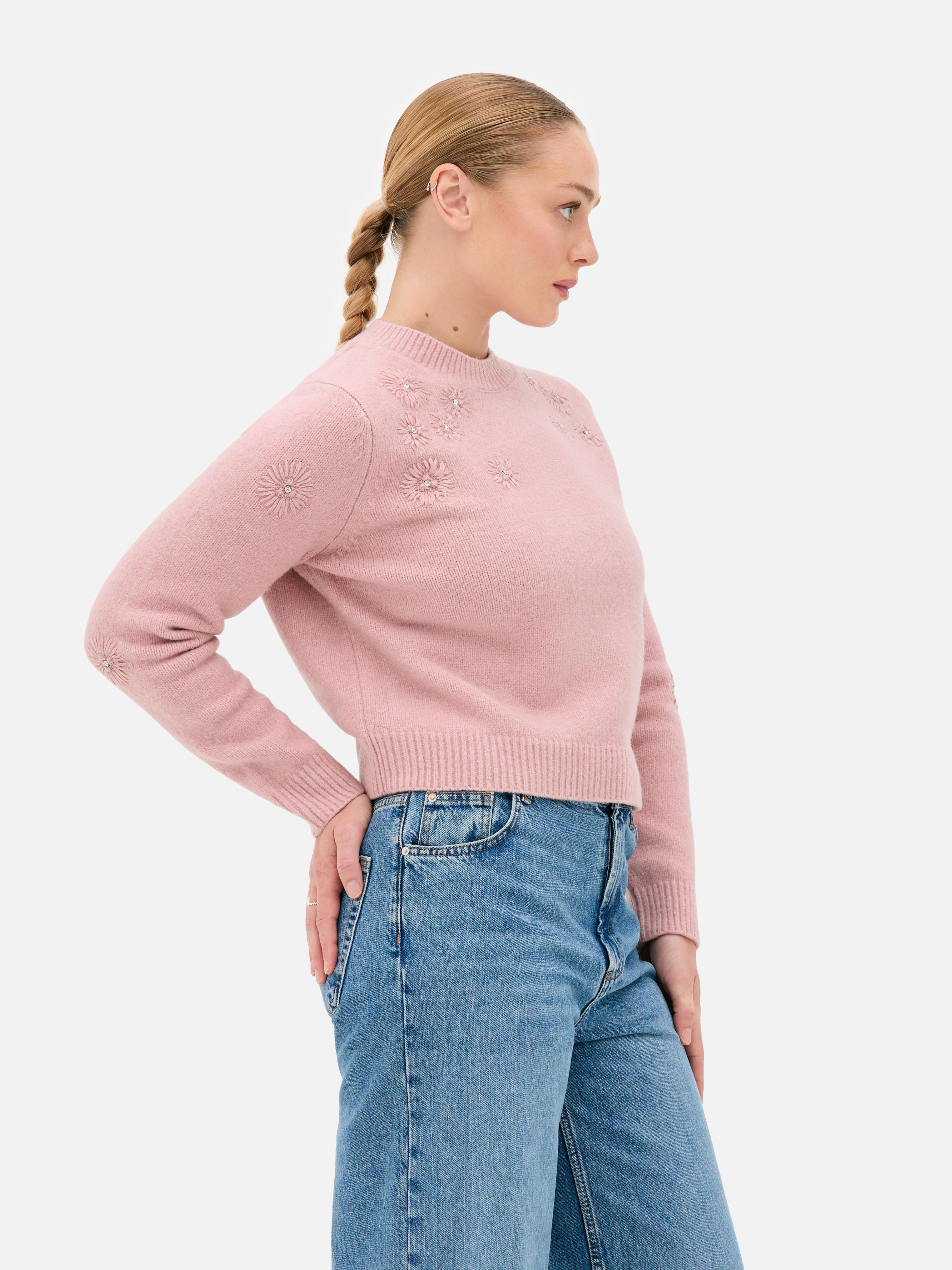 Maglione floreale ricamato