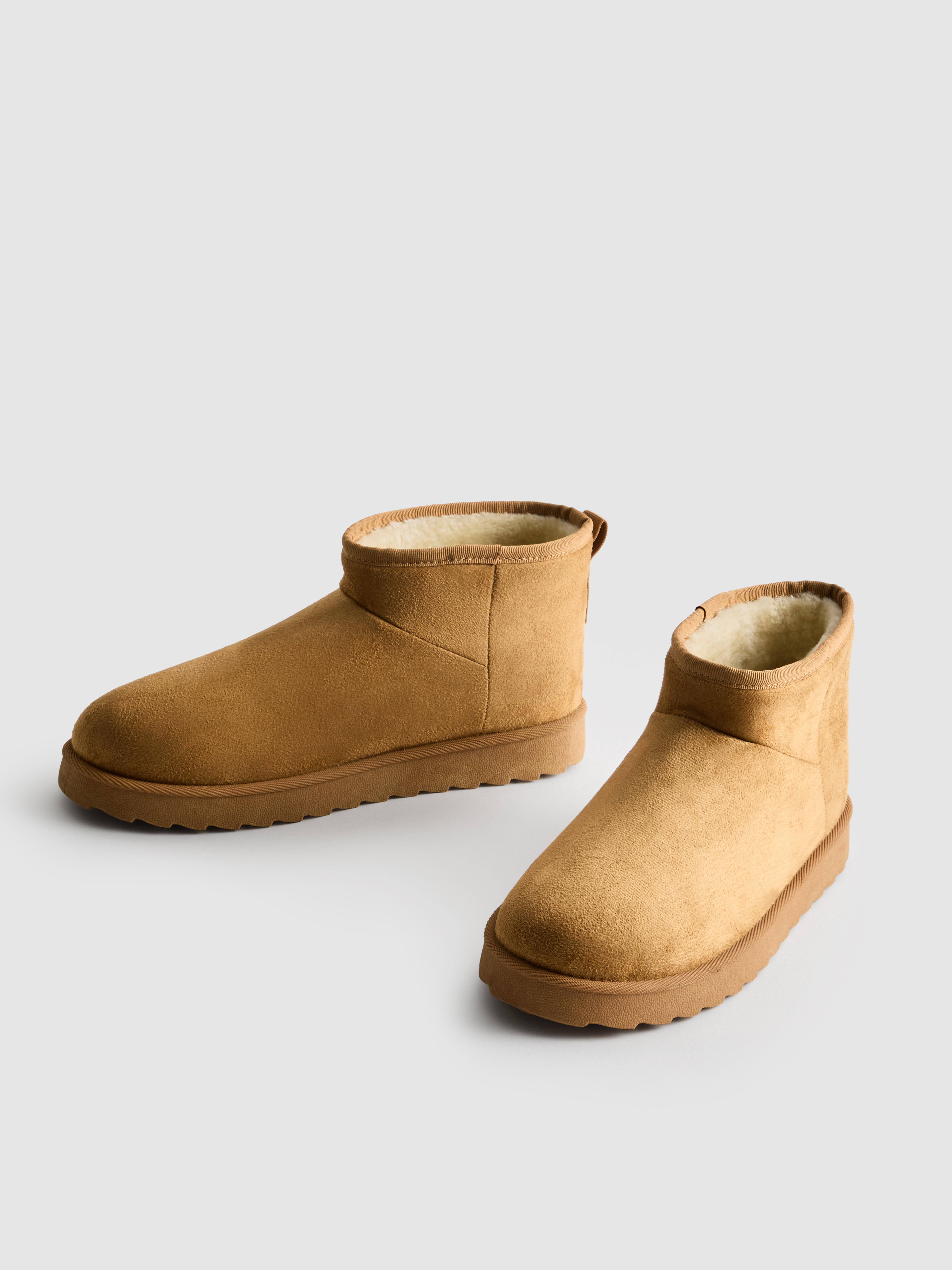 Faux Fur Closed Back Slippers
