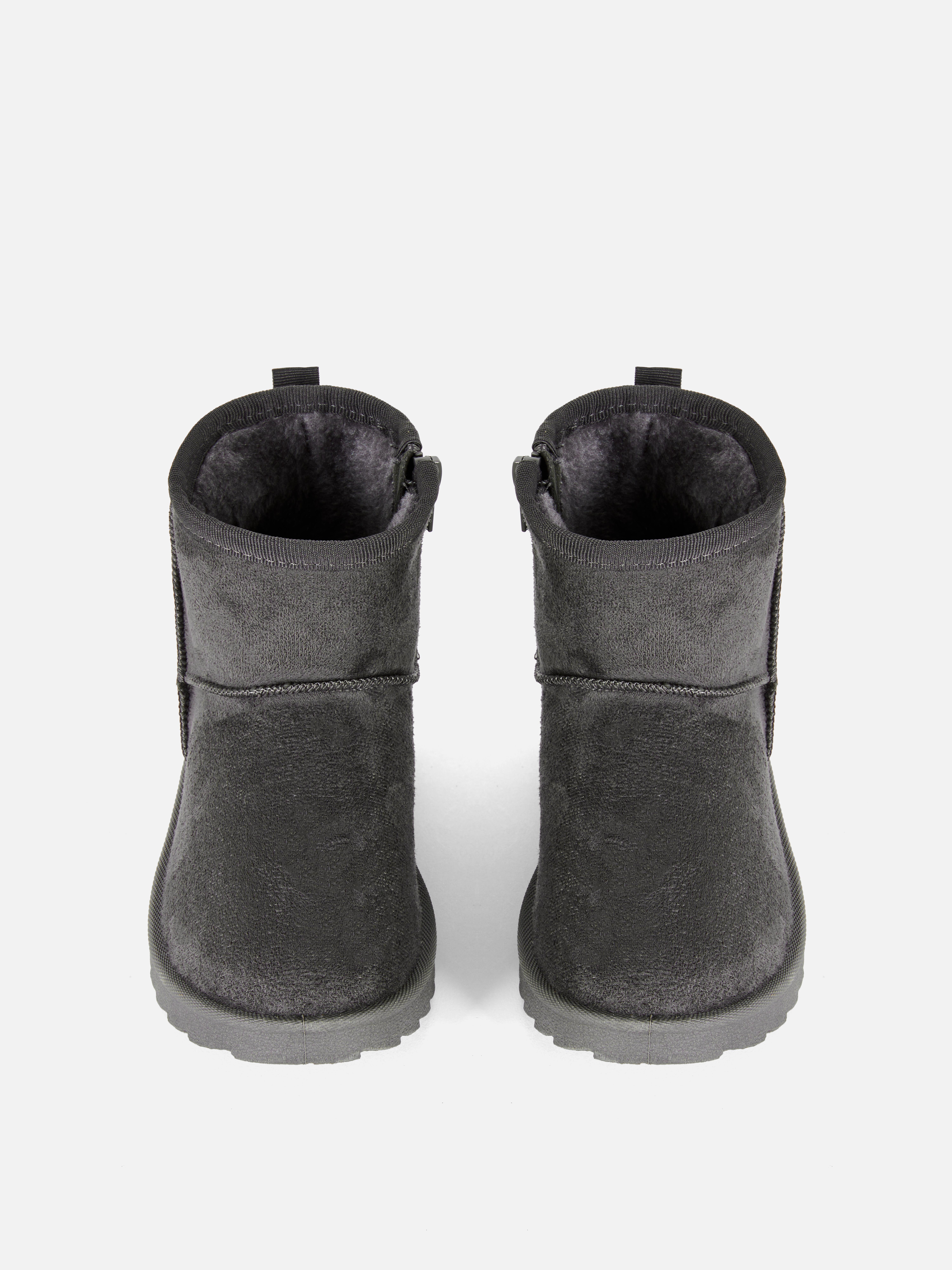 Zip-Up Snug Boots