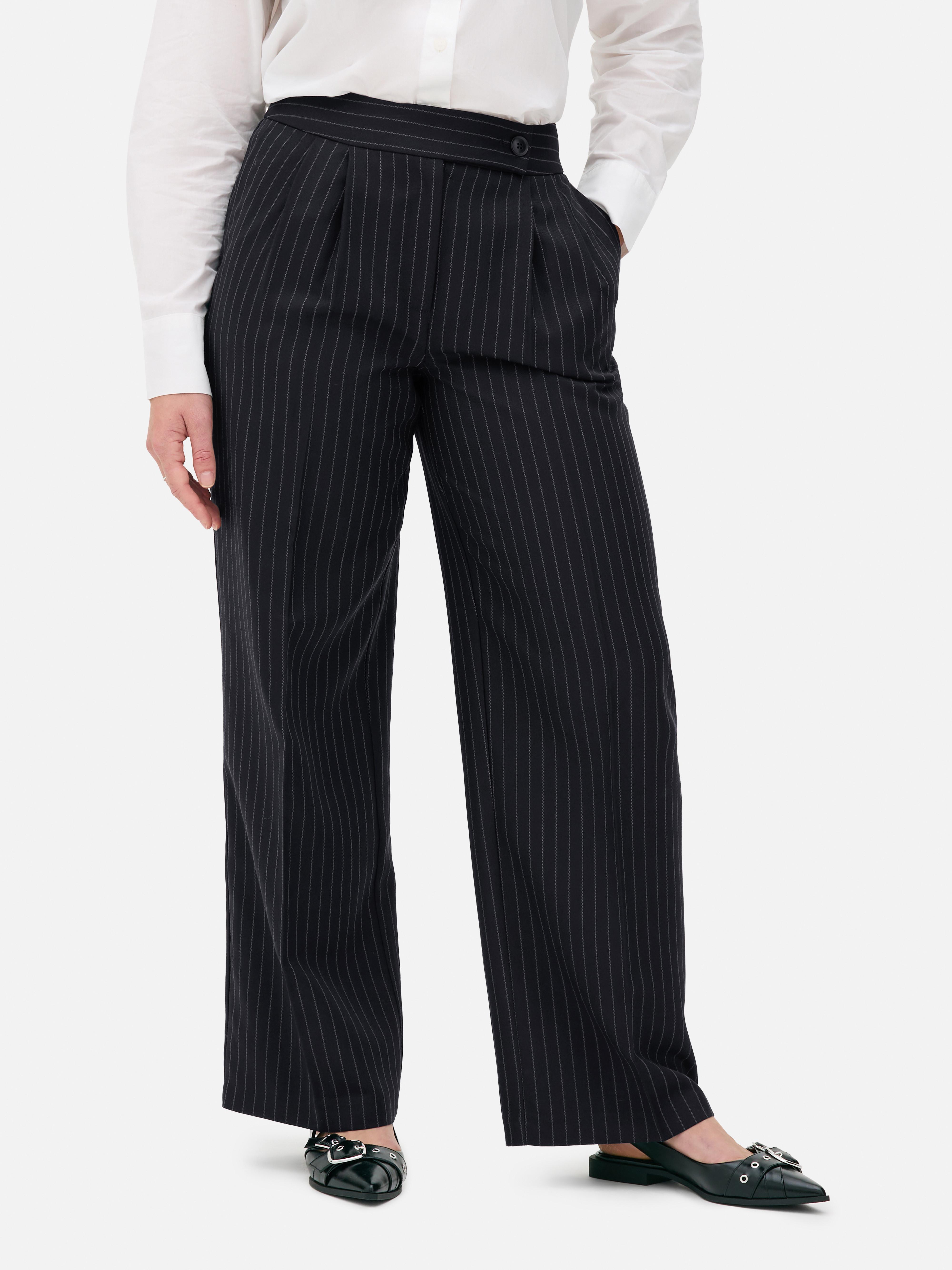 Pantalones anchos de raya diplomática