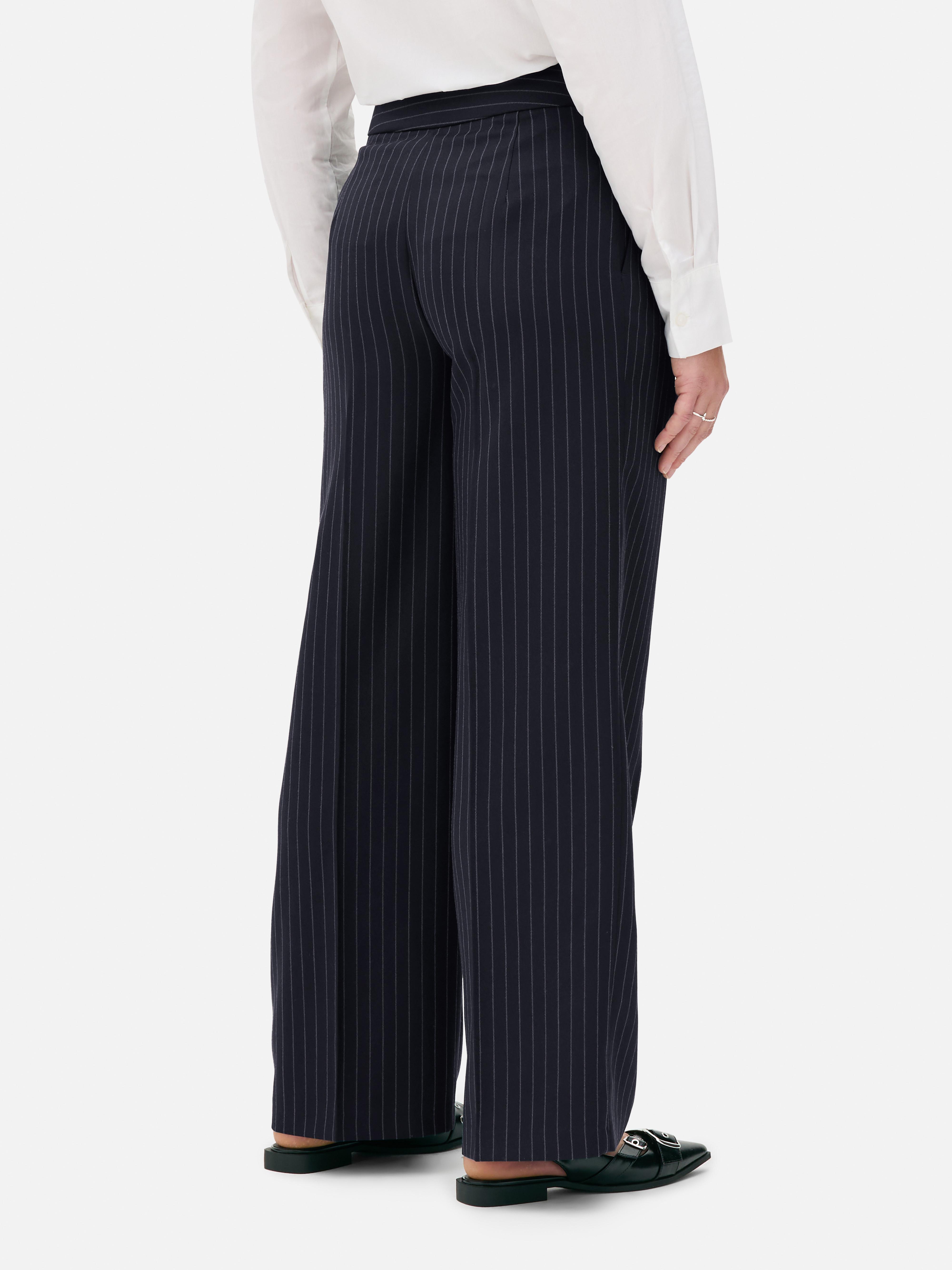 Pantalones anchos de raya diplomática