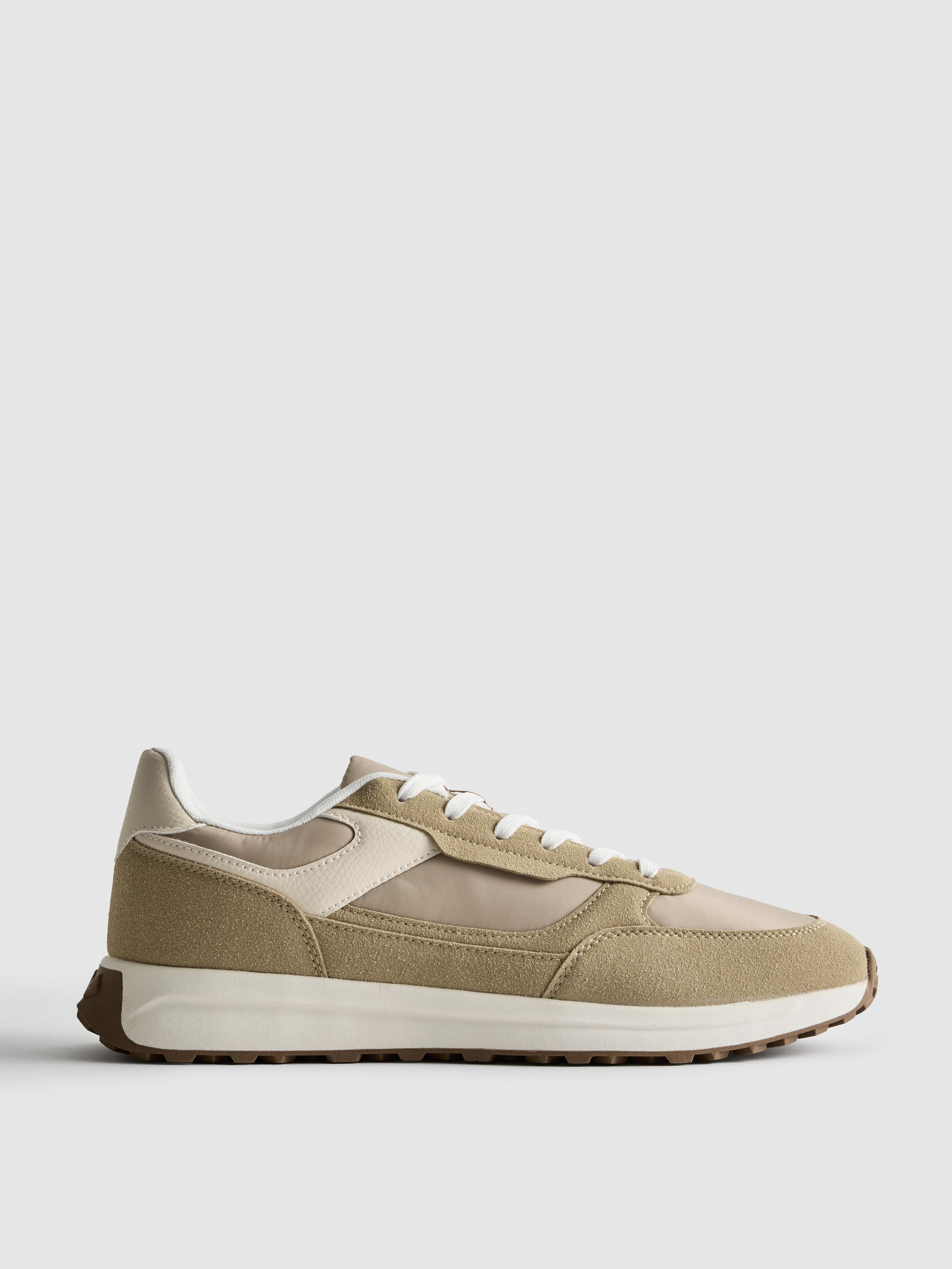 Low-Top Colour Block Trainers