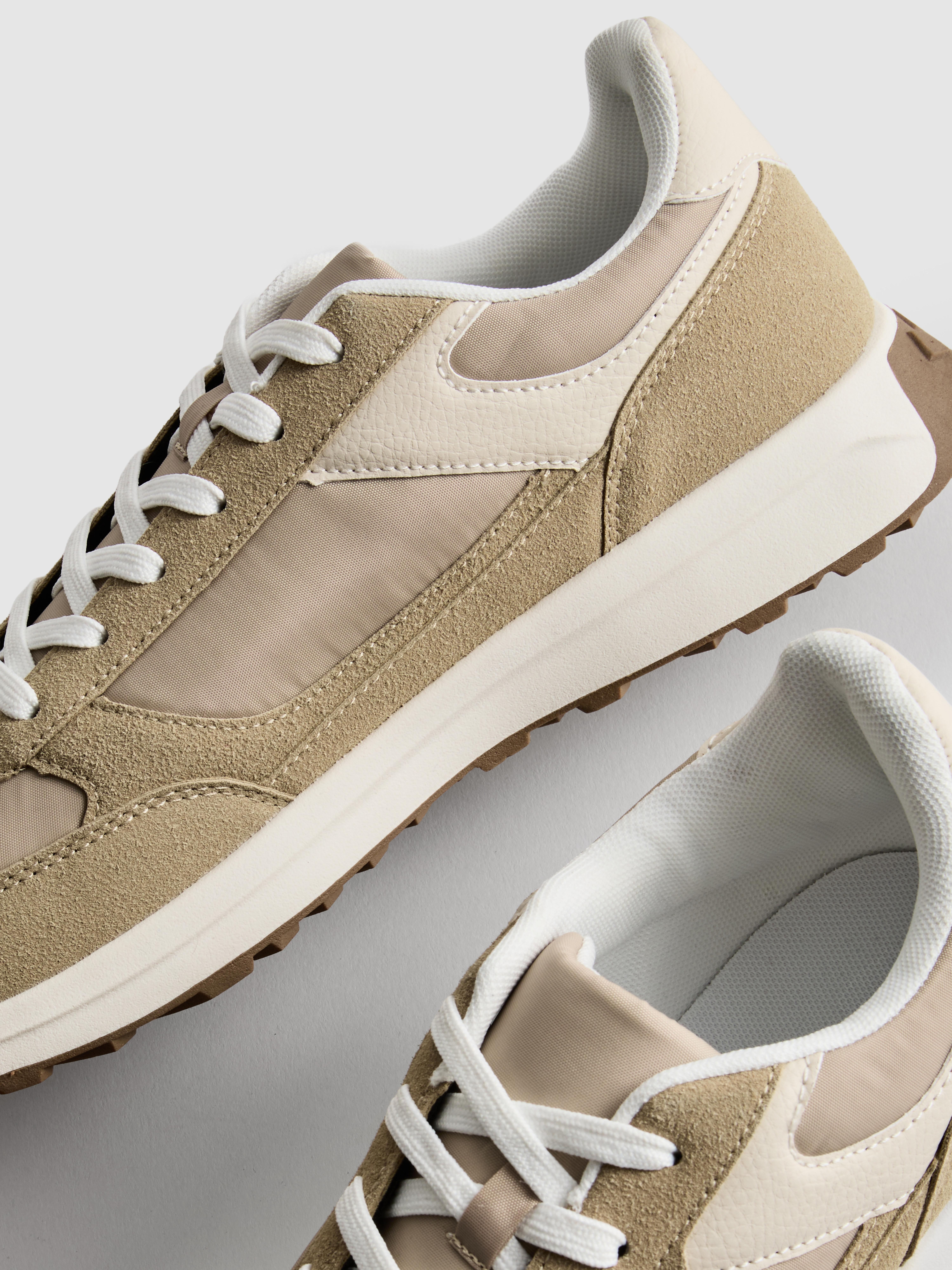 Low-Top Colour Block Trainers