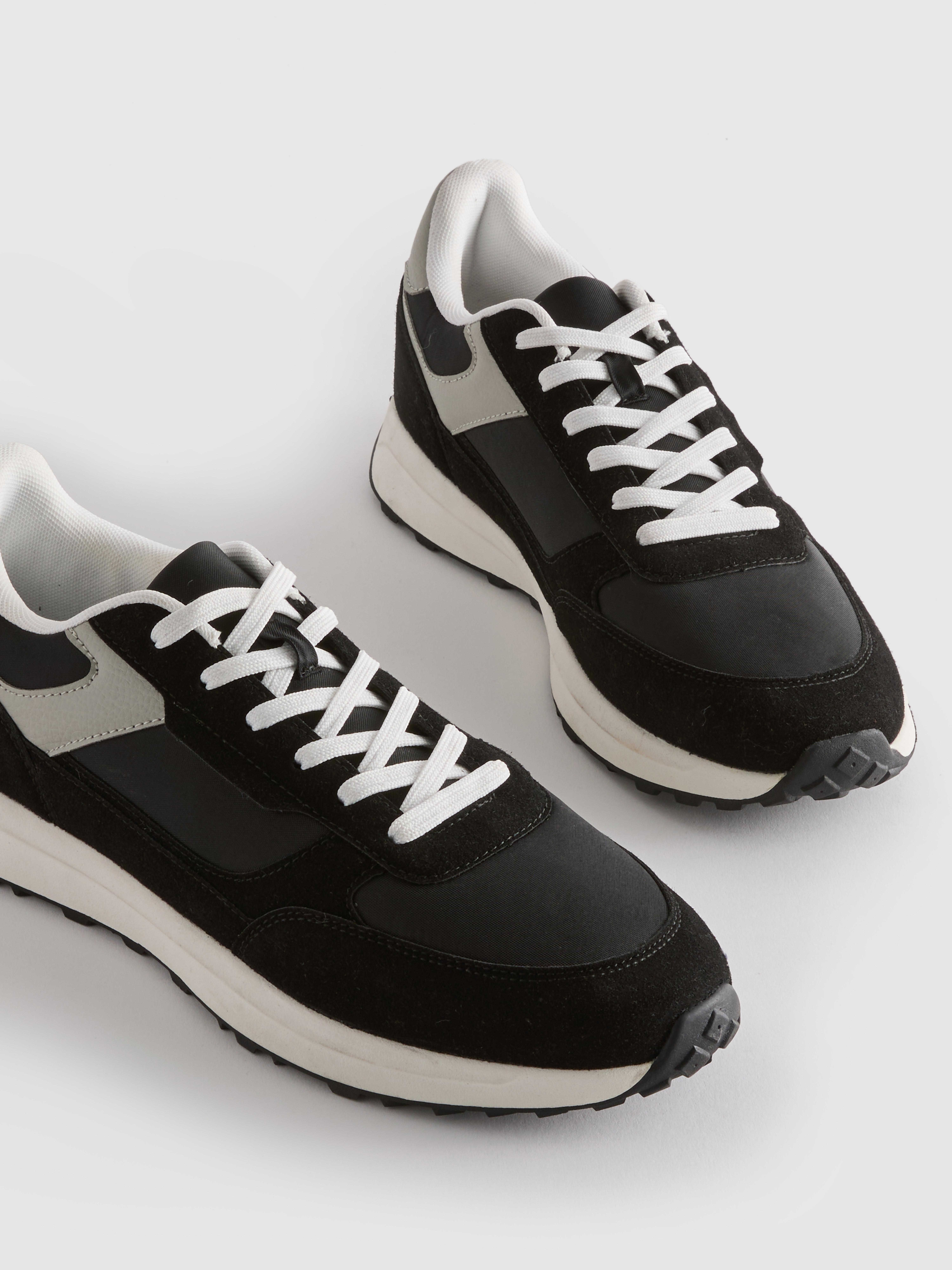 Low-Top Colour block Trainers