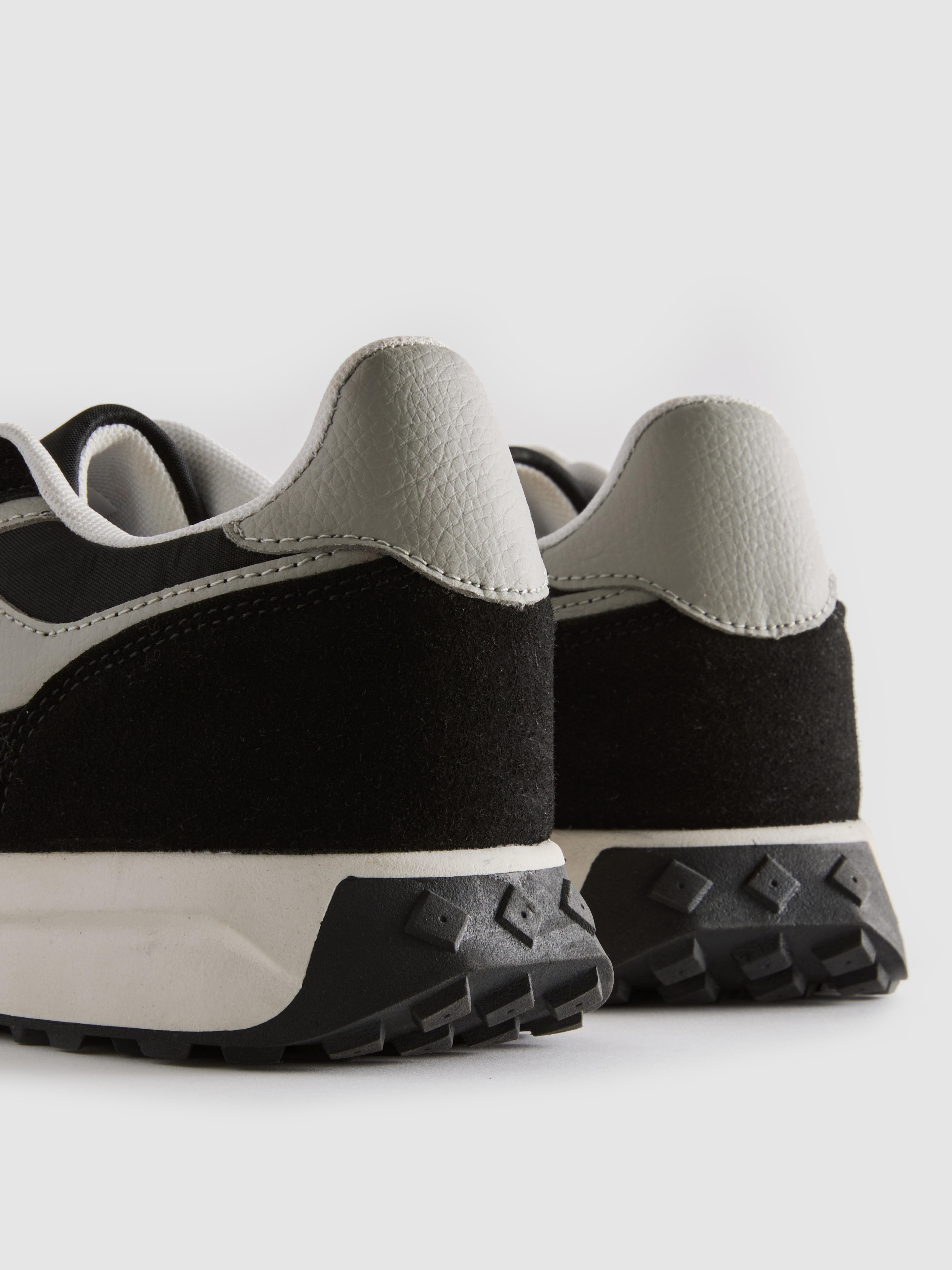 Low-Top Colour block Trainers