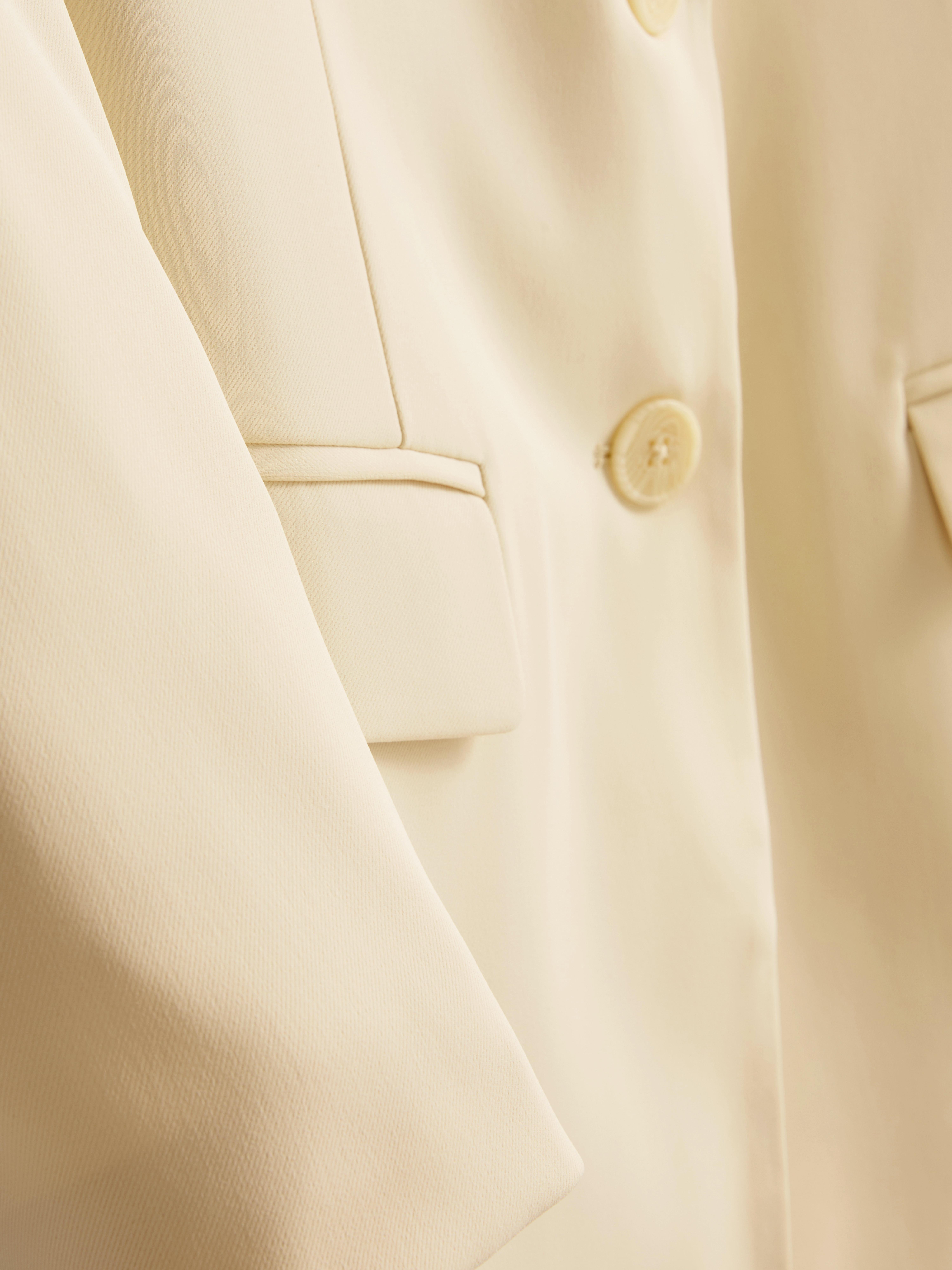 Lila Single Breasted Blazer