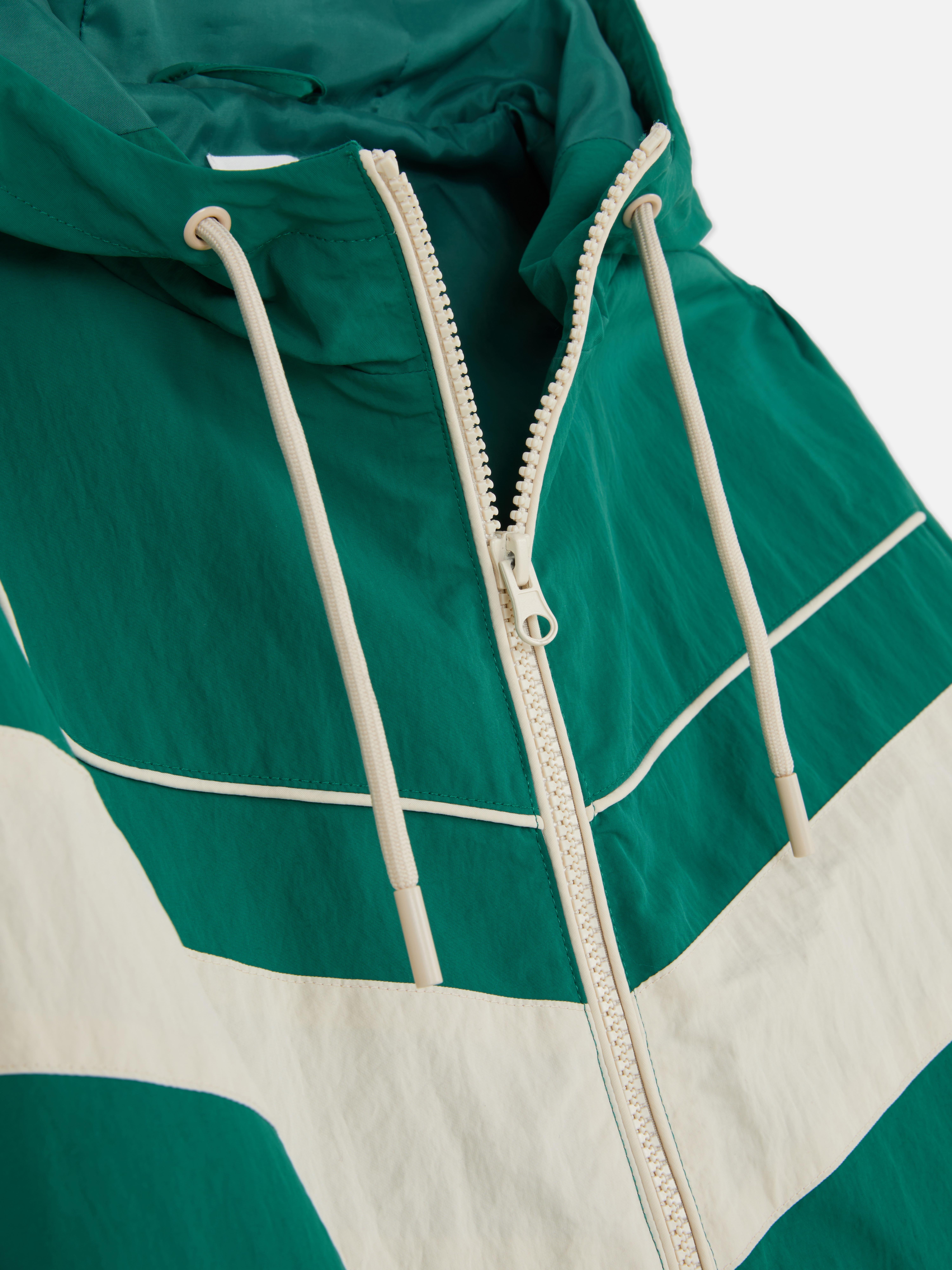 Sportliche Shelljacke mit Kapuze