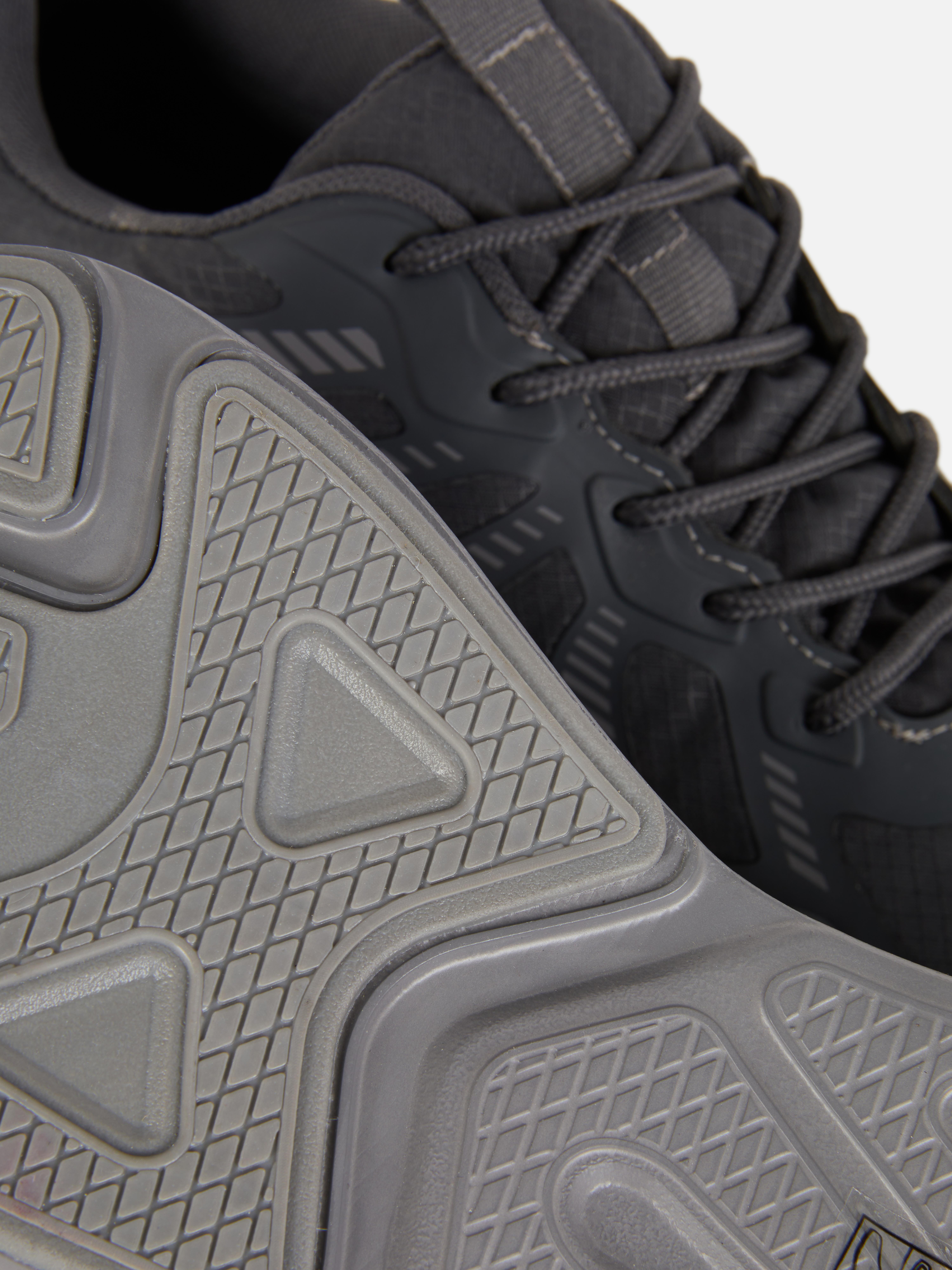 FoamFlex Hydroguard Trainers