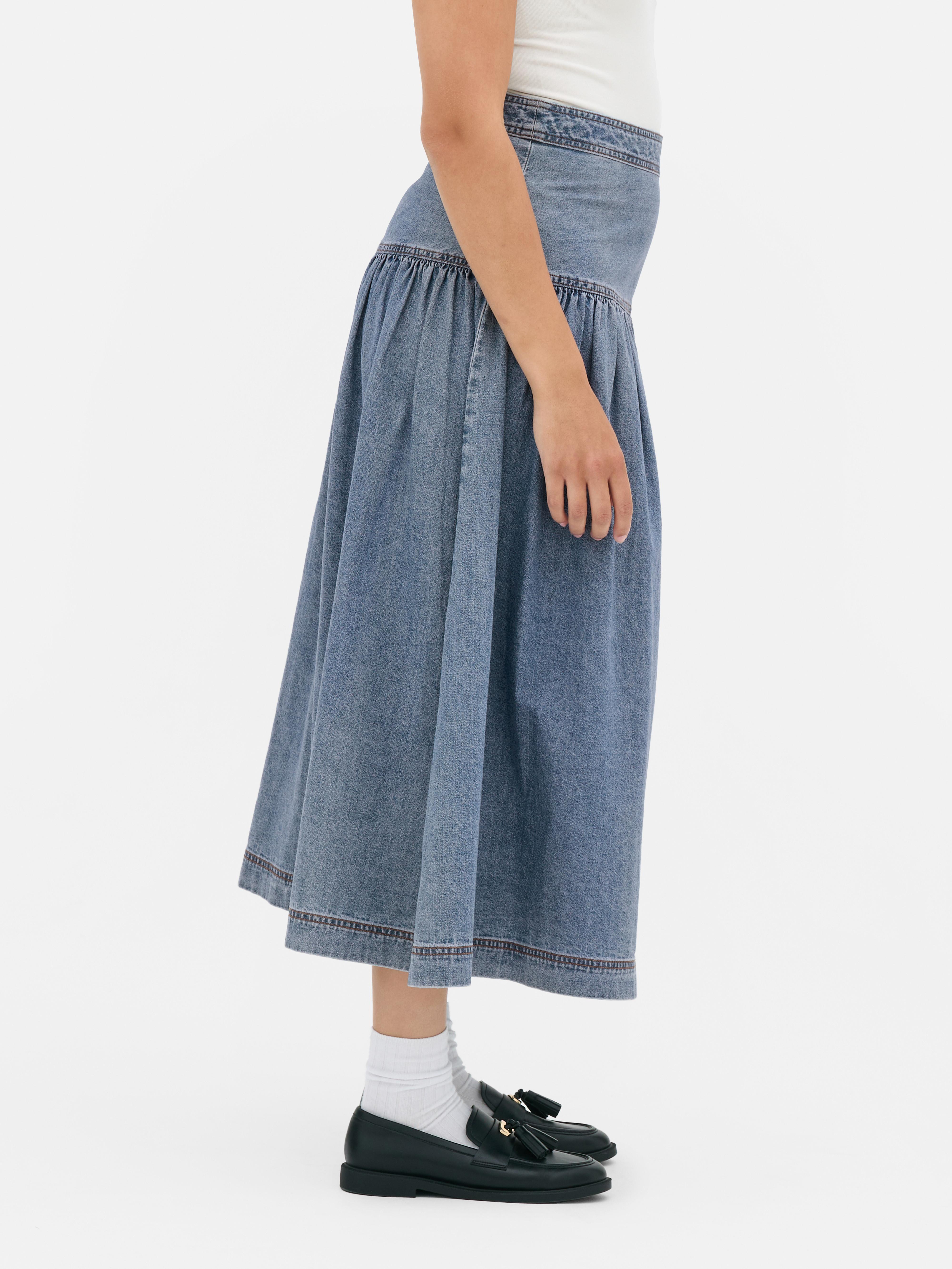 Gonna longuette in denim svasata