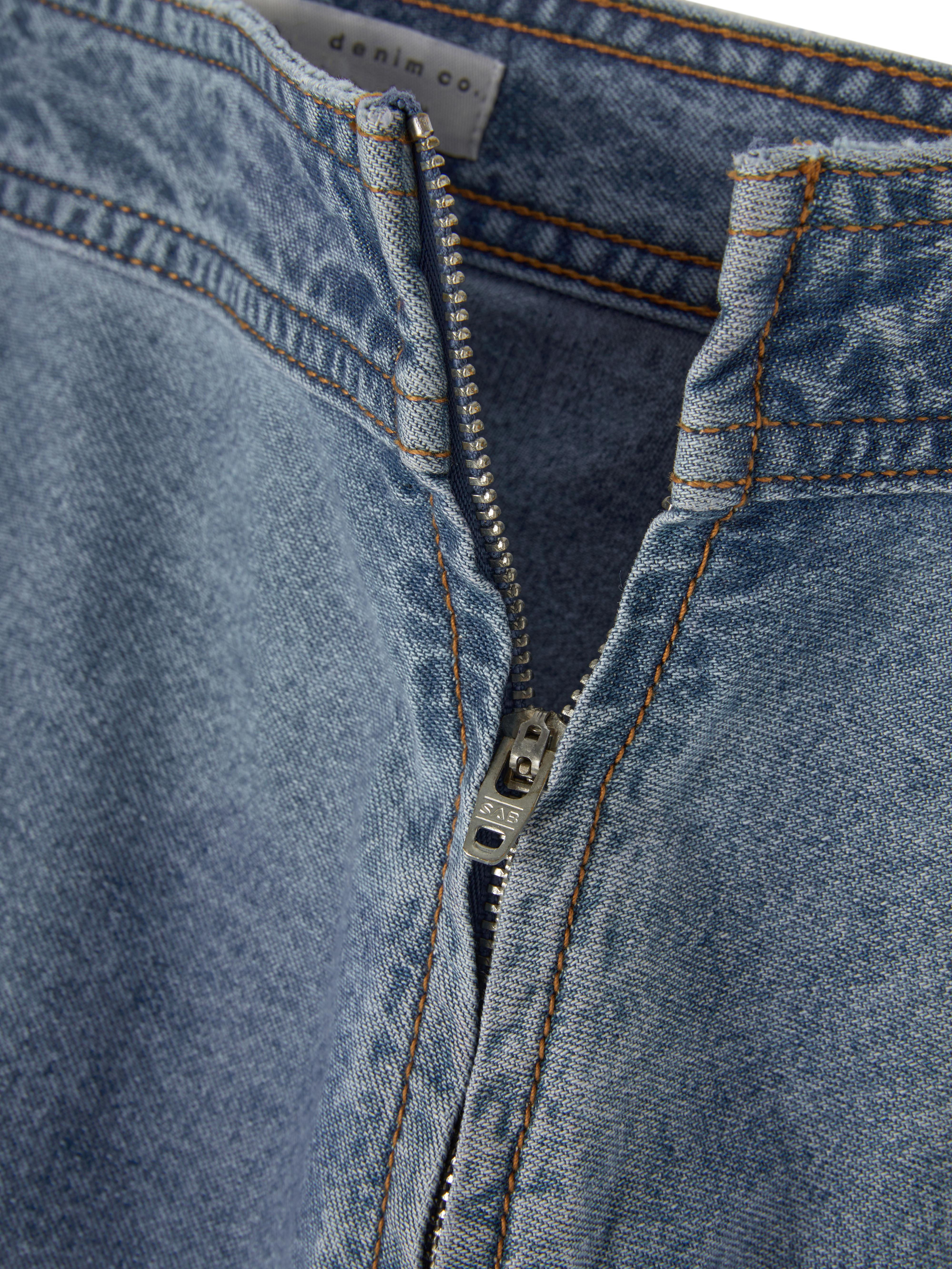 Gonna longuette in denim svasata