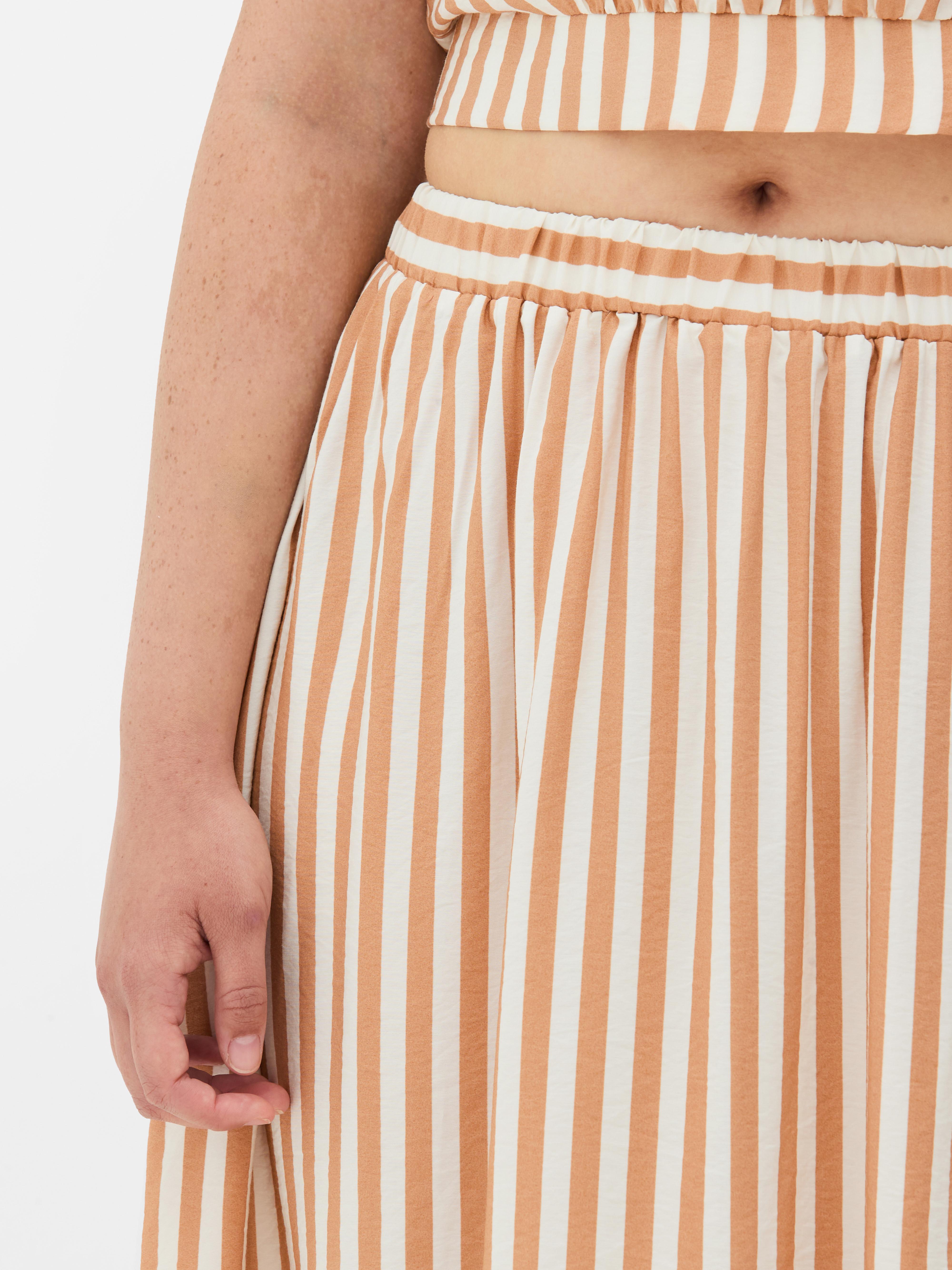 Falda midi a rayas verticales