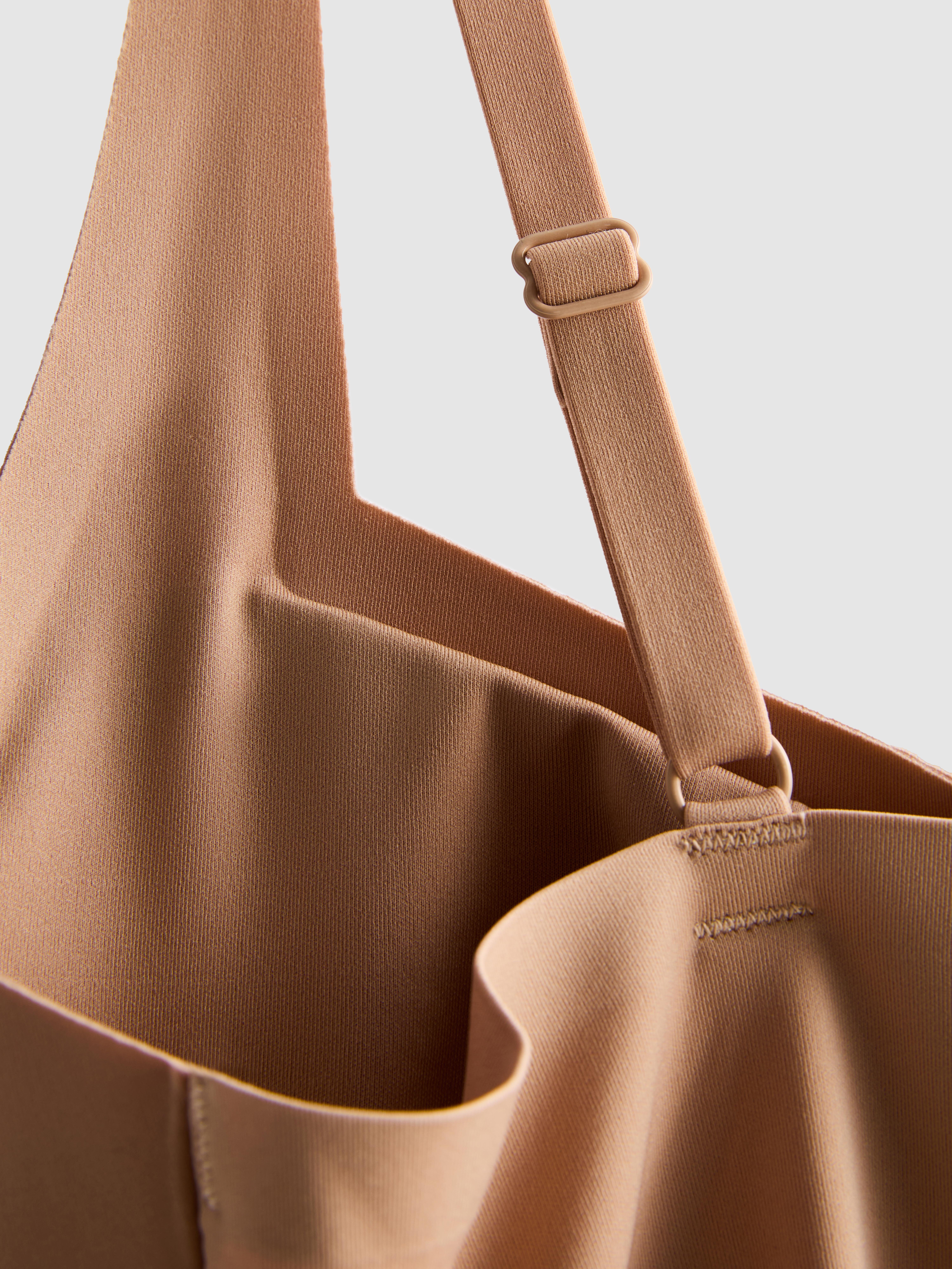 Seamless Built-In Bra Cami