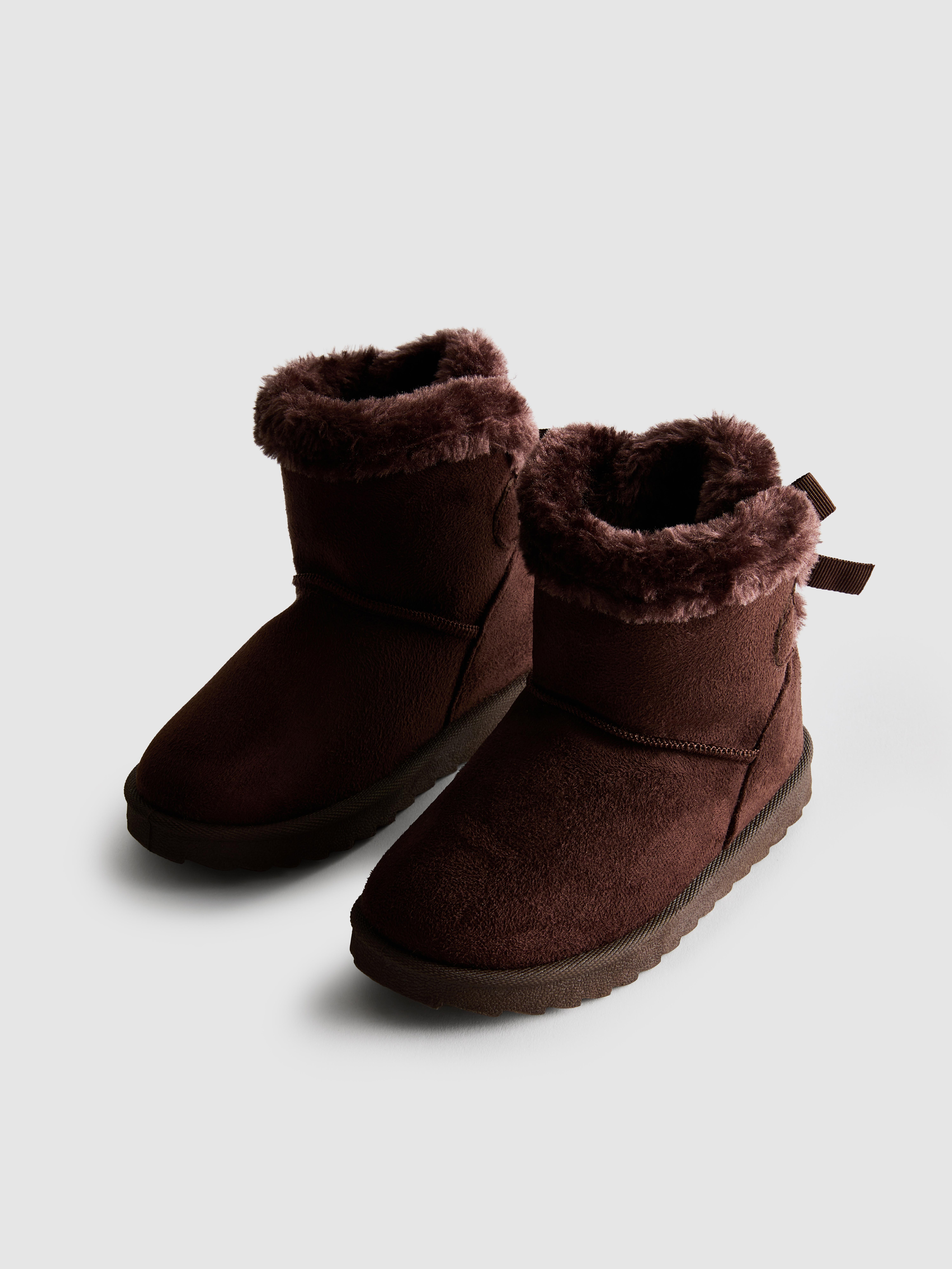 Bow Snug Ankle Boots