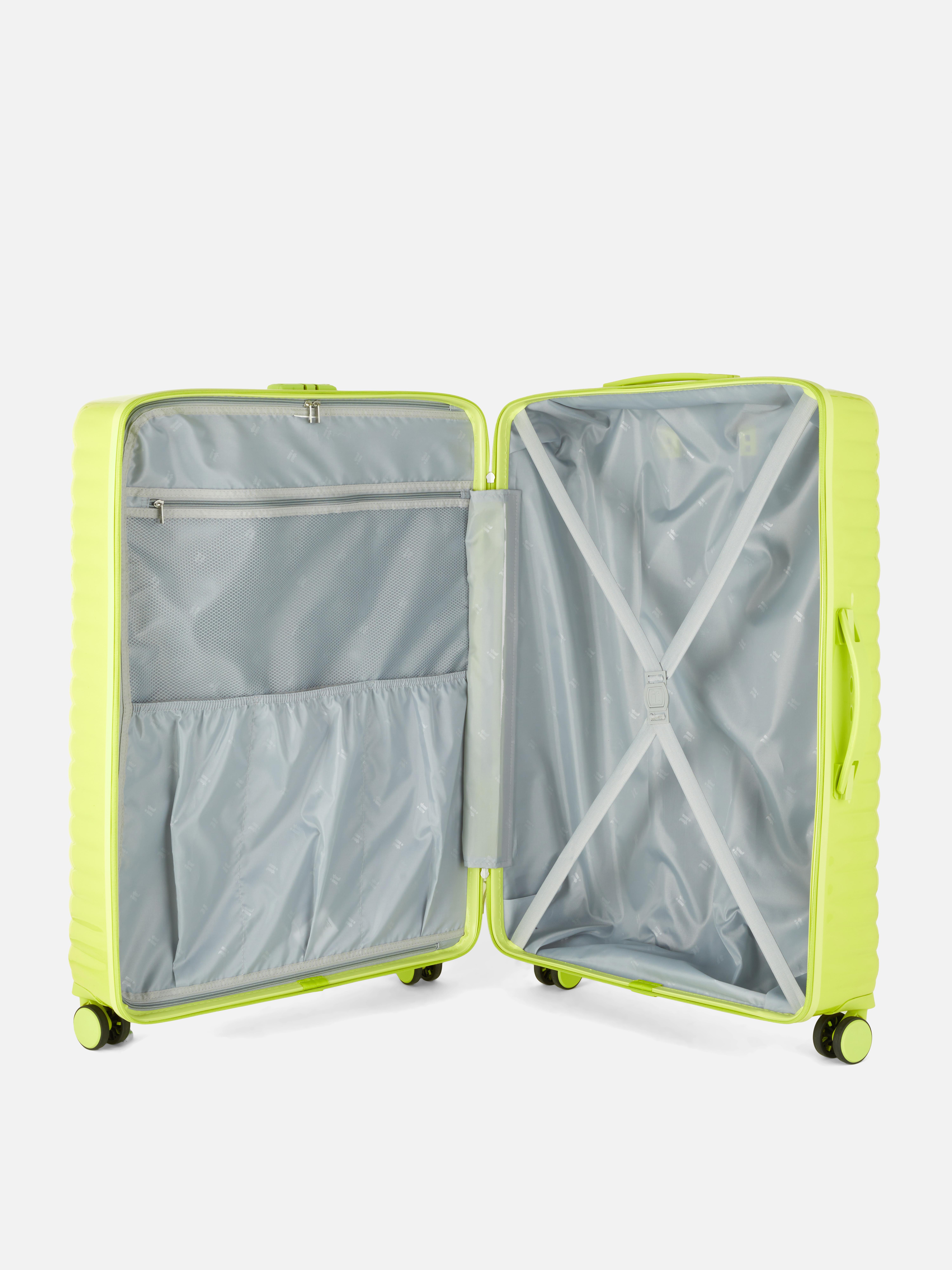 it Luggage Hard-Shell Ribbed Suitcase