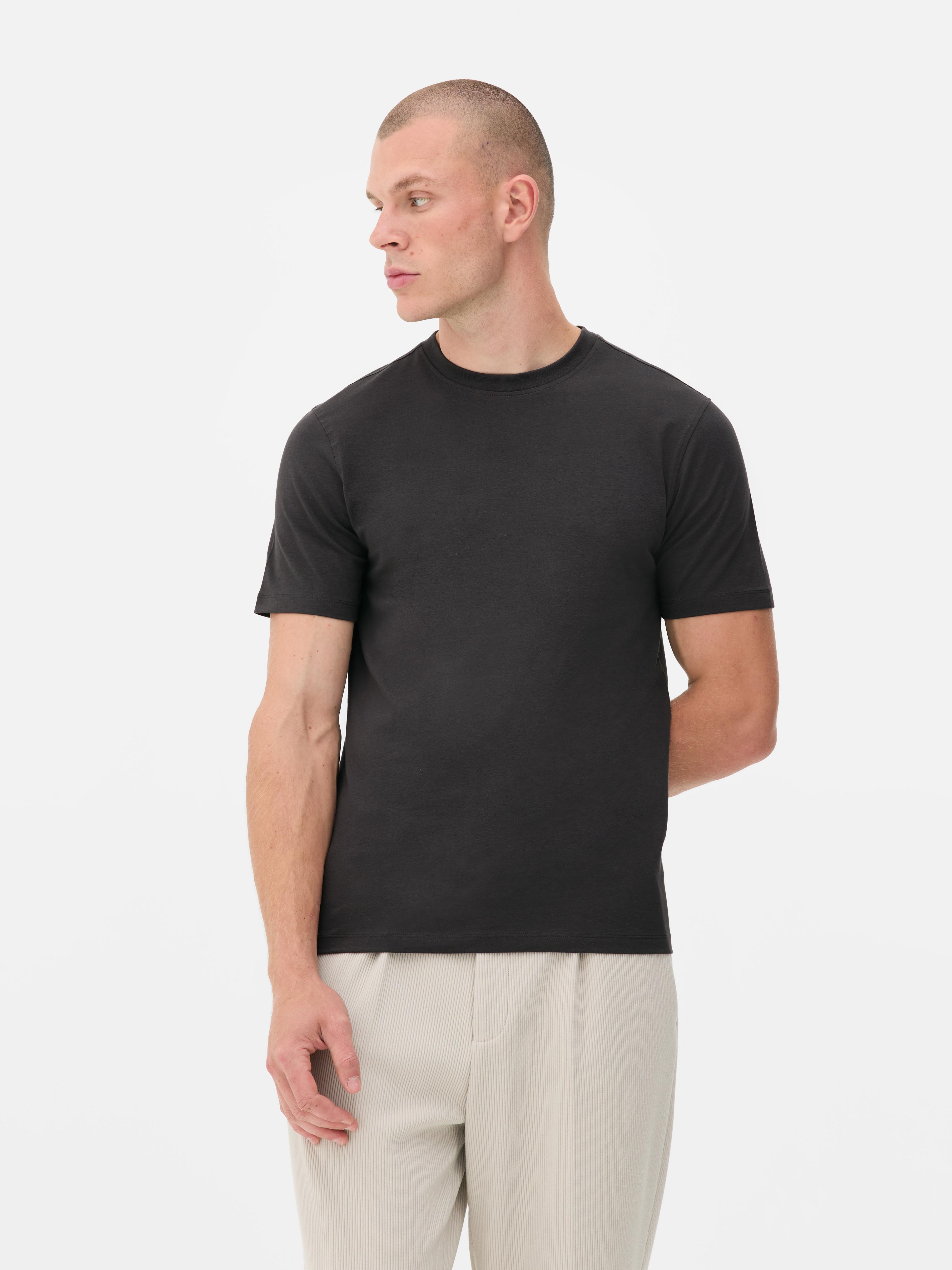 Camiseta de manga corta y corte entallado