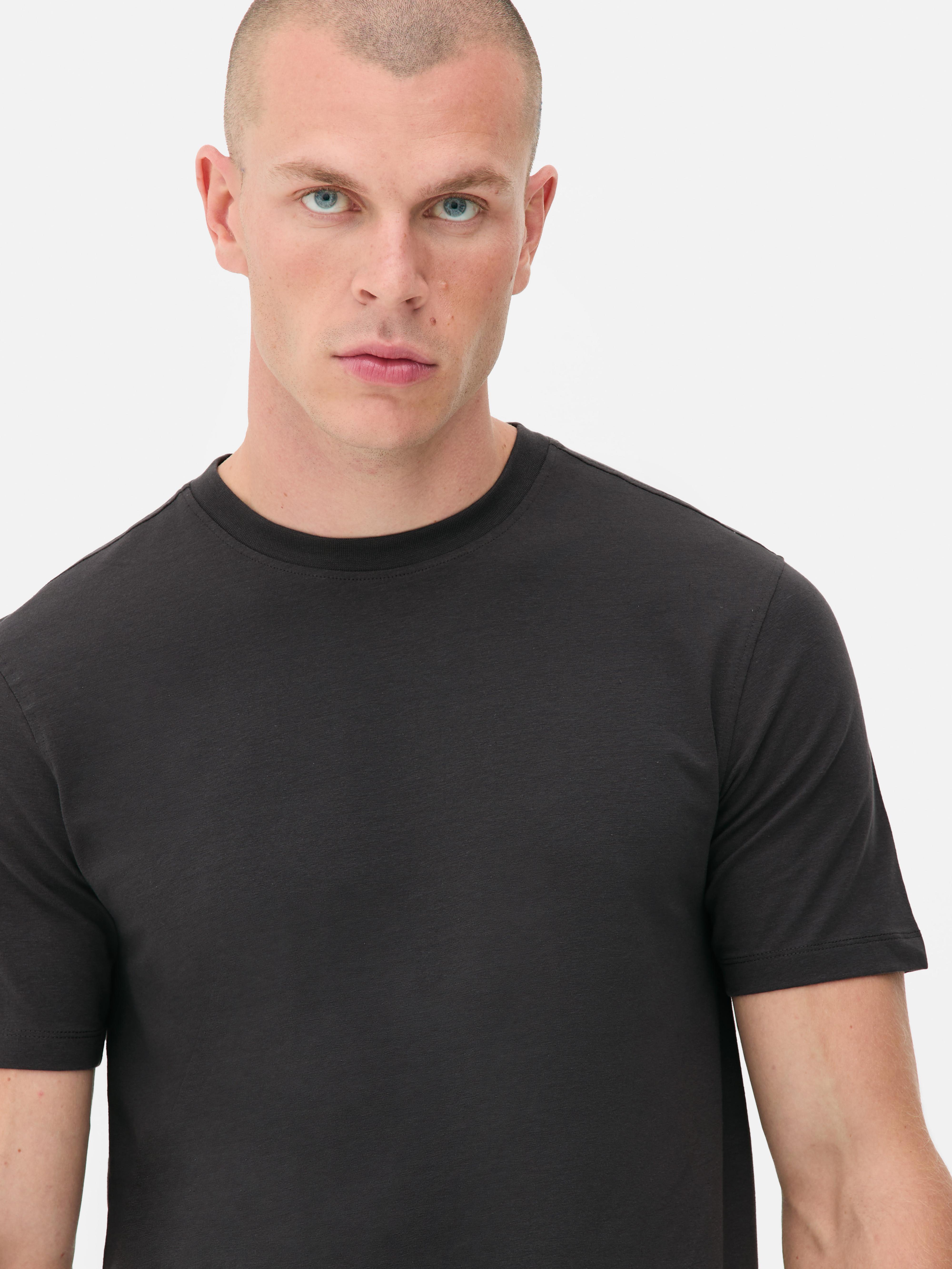 Camiseta de manga corta y corte entallado