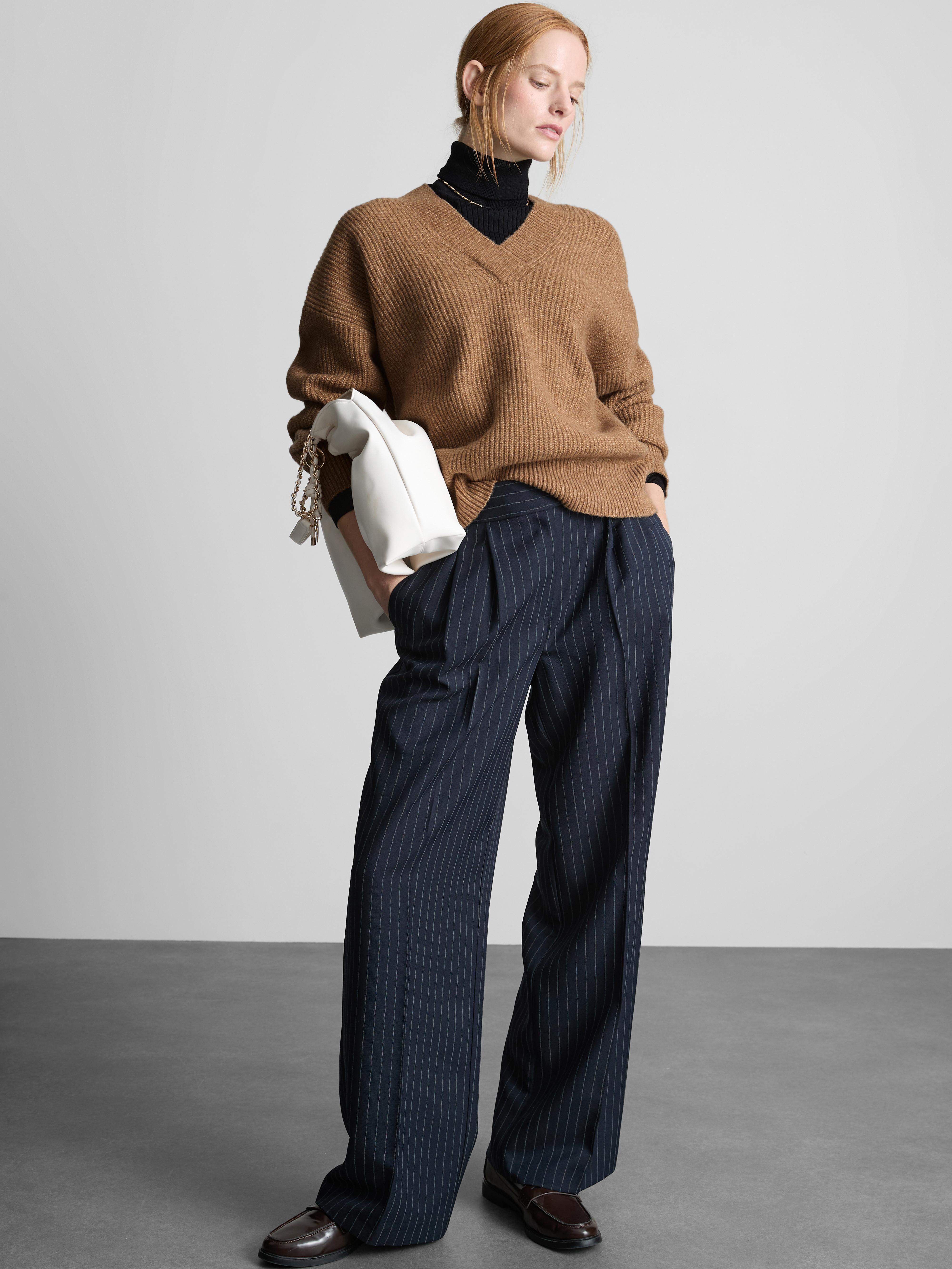 Pull côtelé à col en V