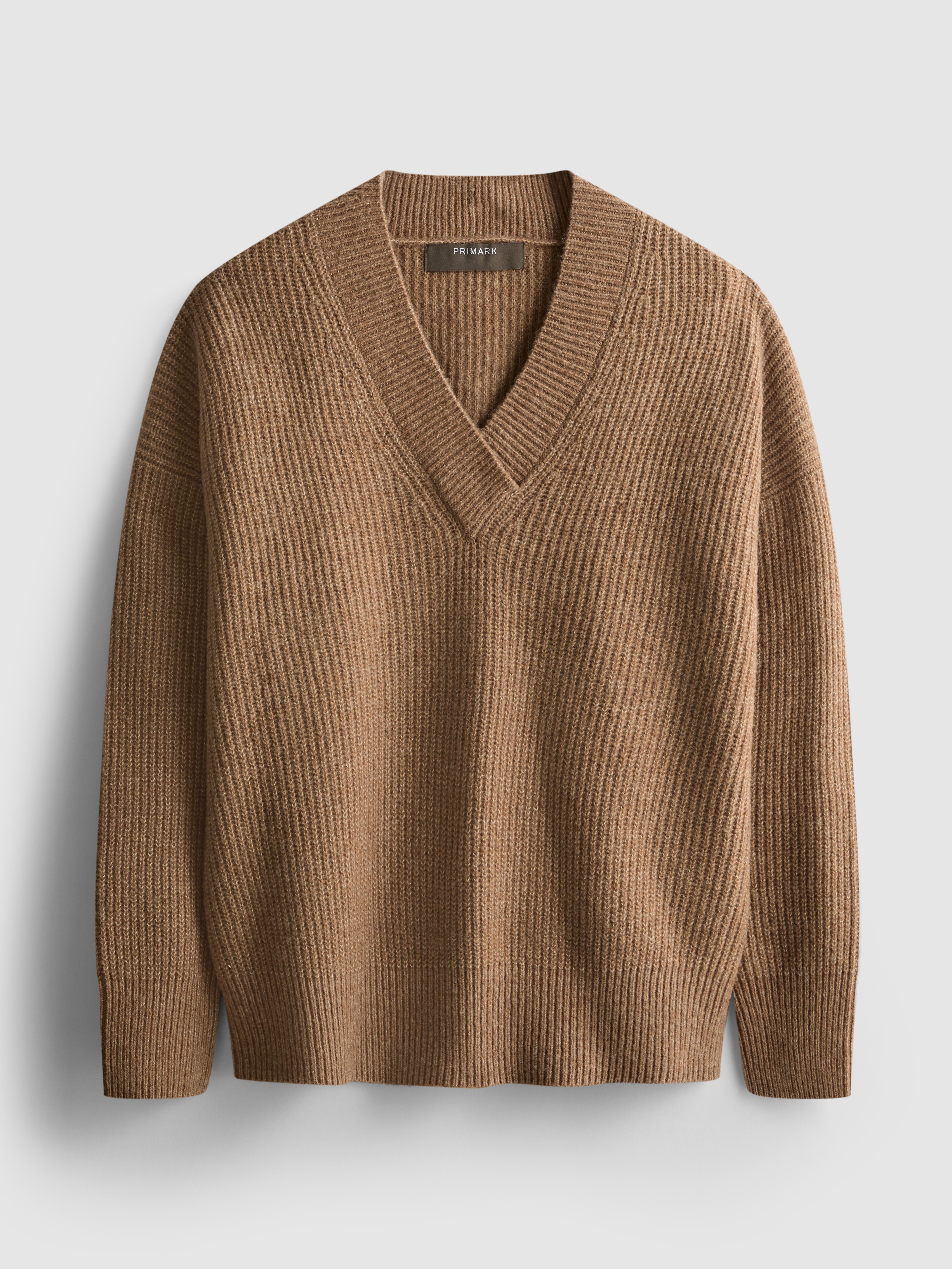 Pull côtelé à col en V