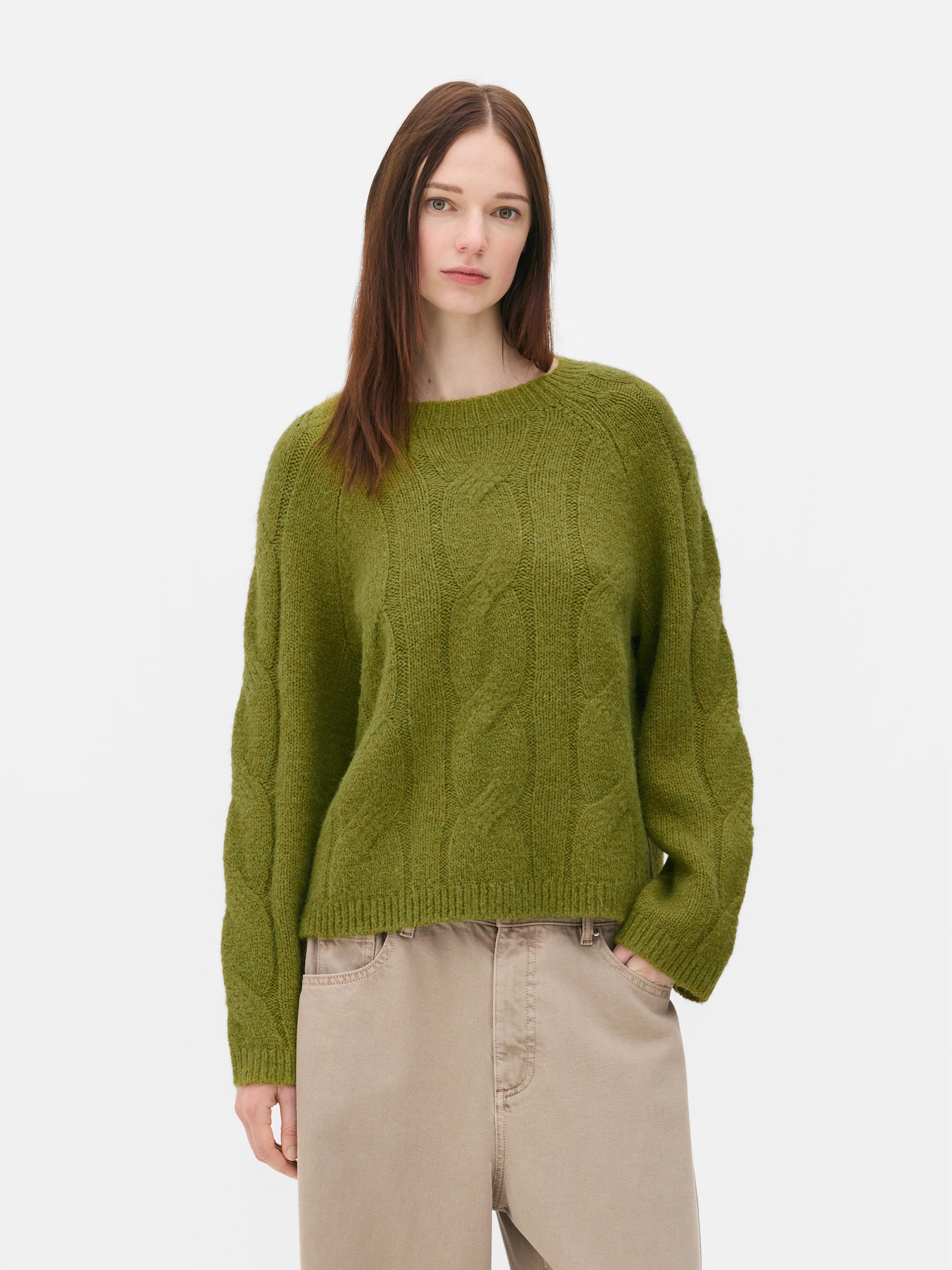 Lässiger Strickpullover mit Zopfmuster