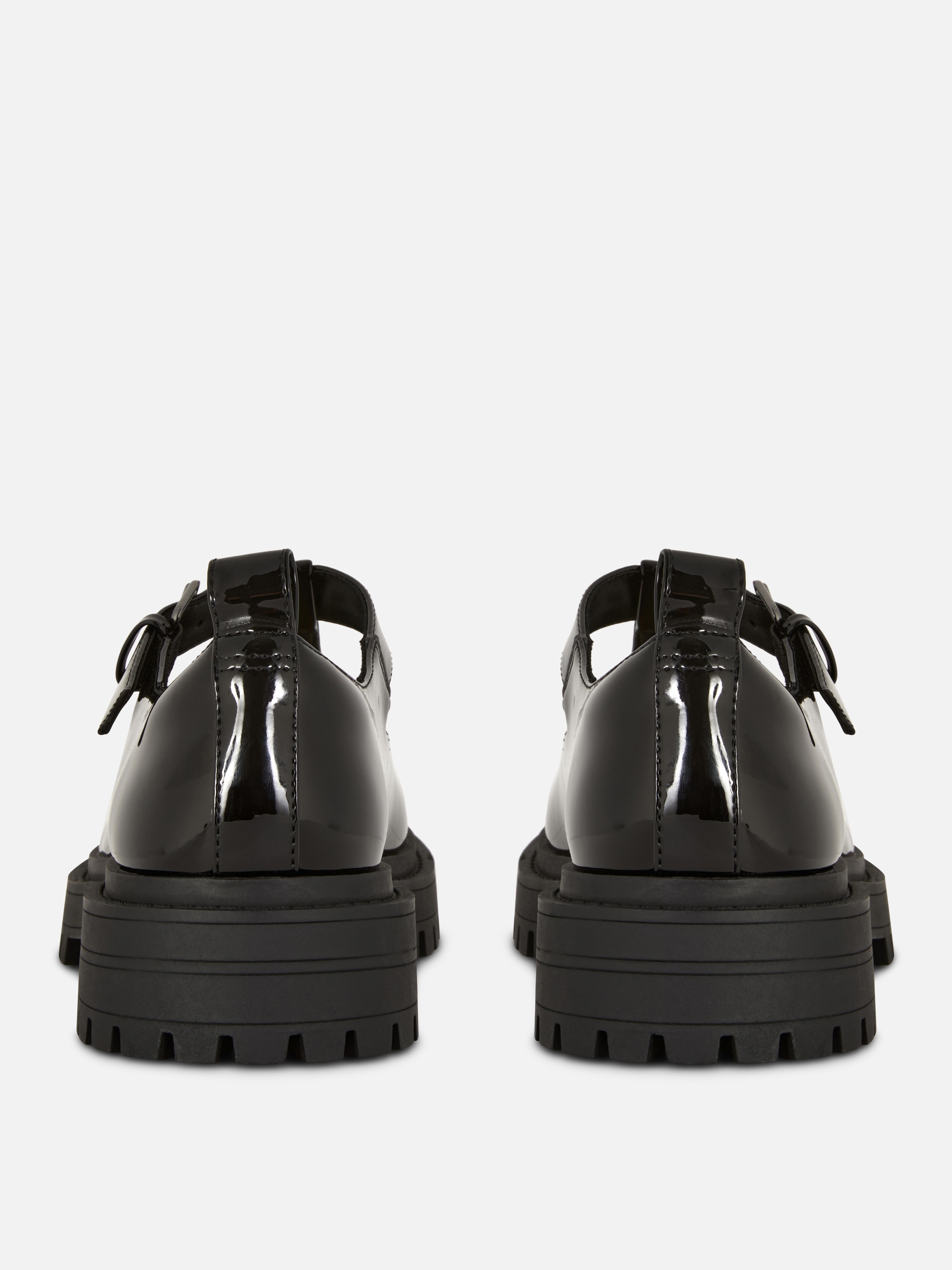 Sapatos Mary Jane barra T verniz