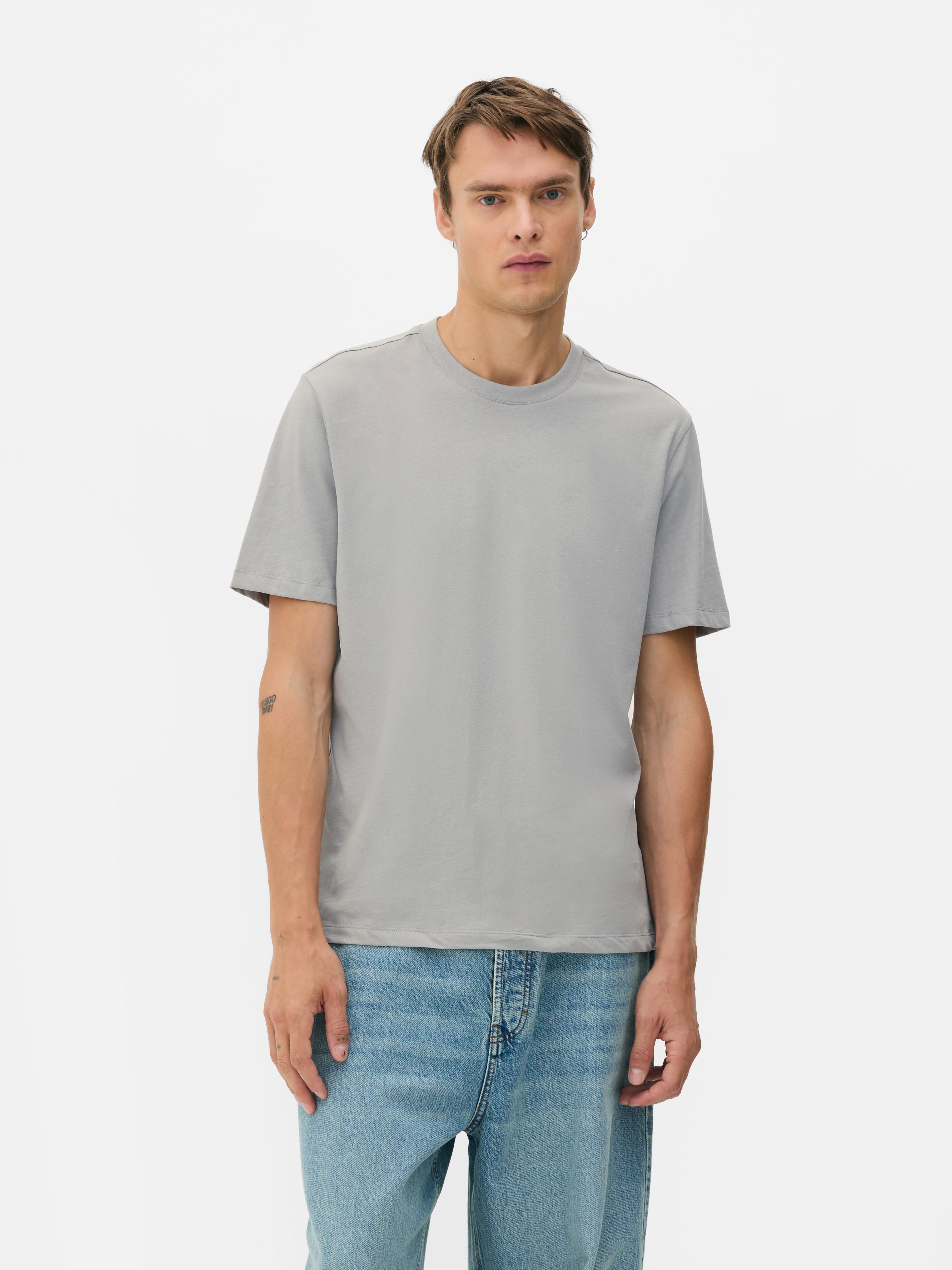 T-shirt o standardowym kroju
