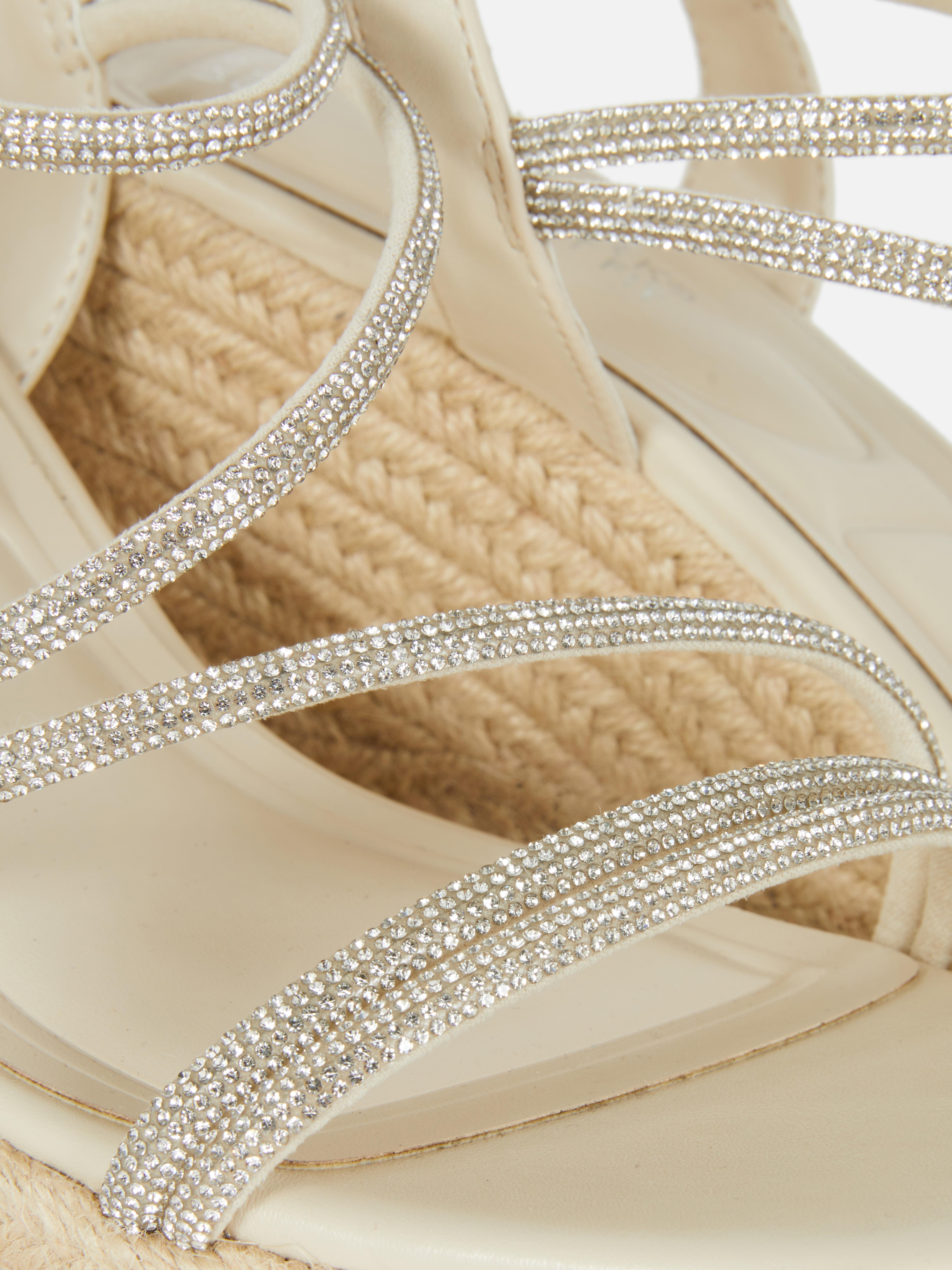 Sandalen met sleehak en stras, wijd model