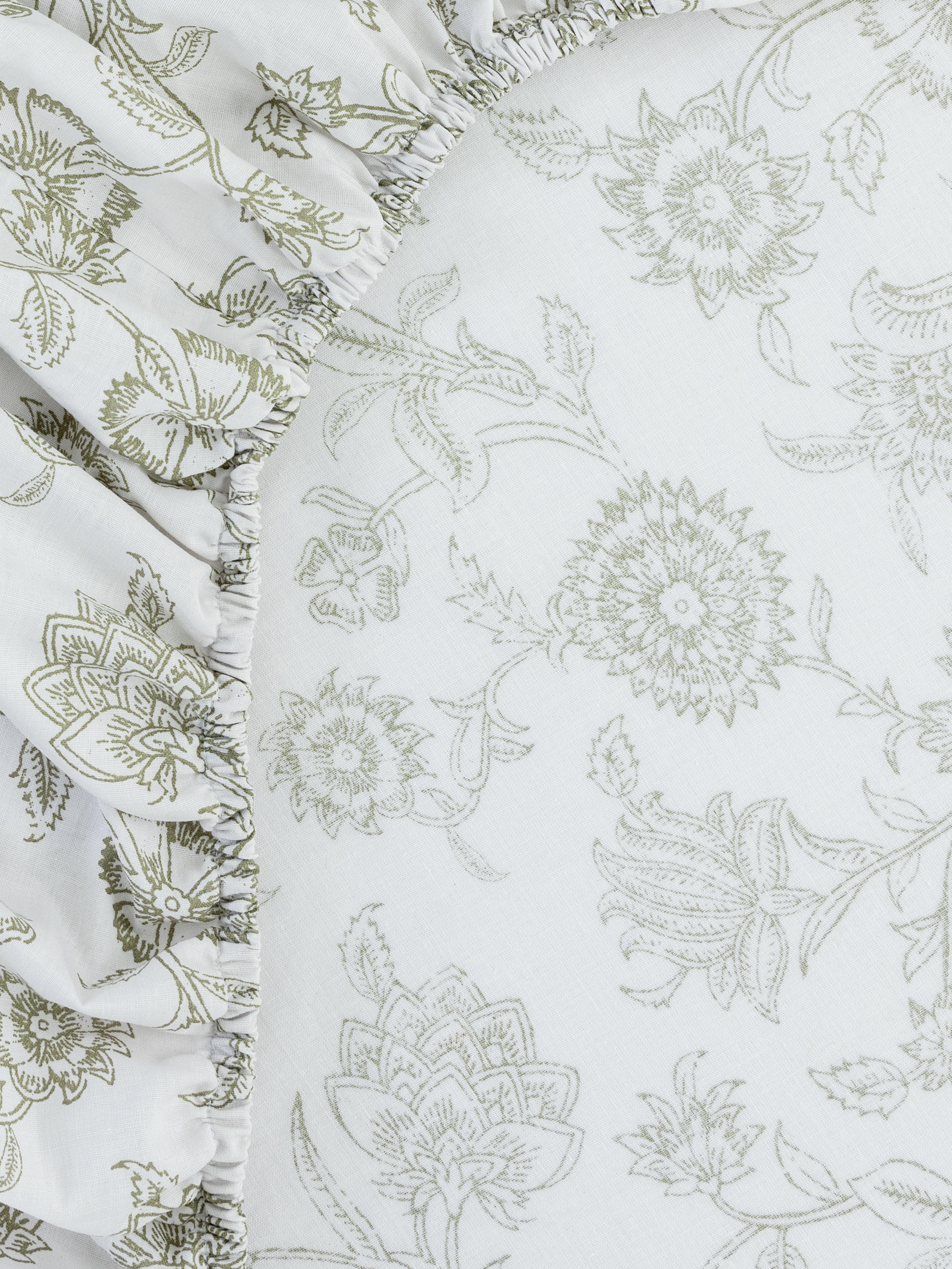 Line Art Floral King Fitted Sheet