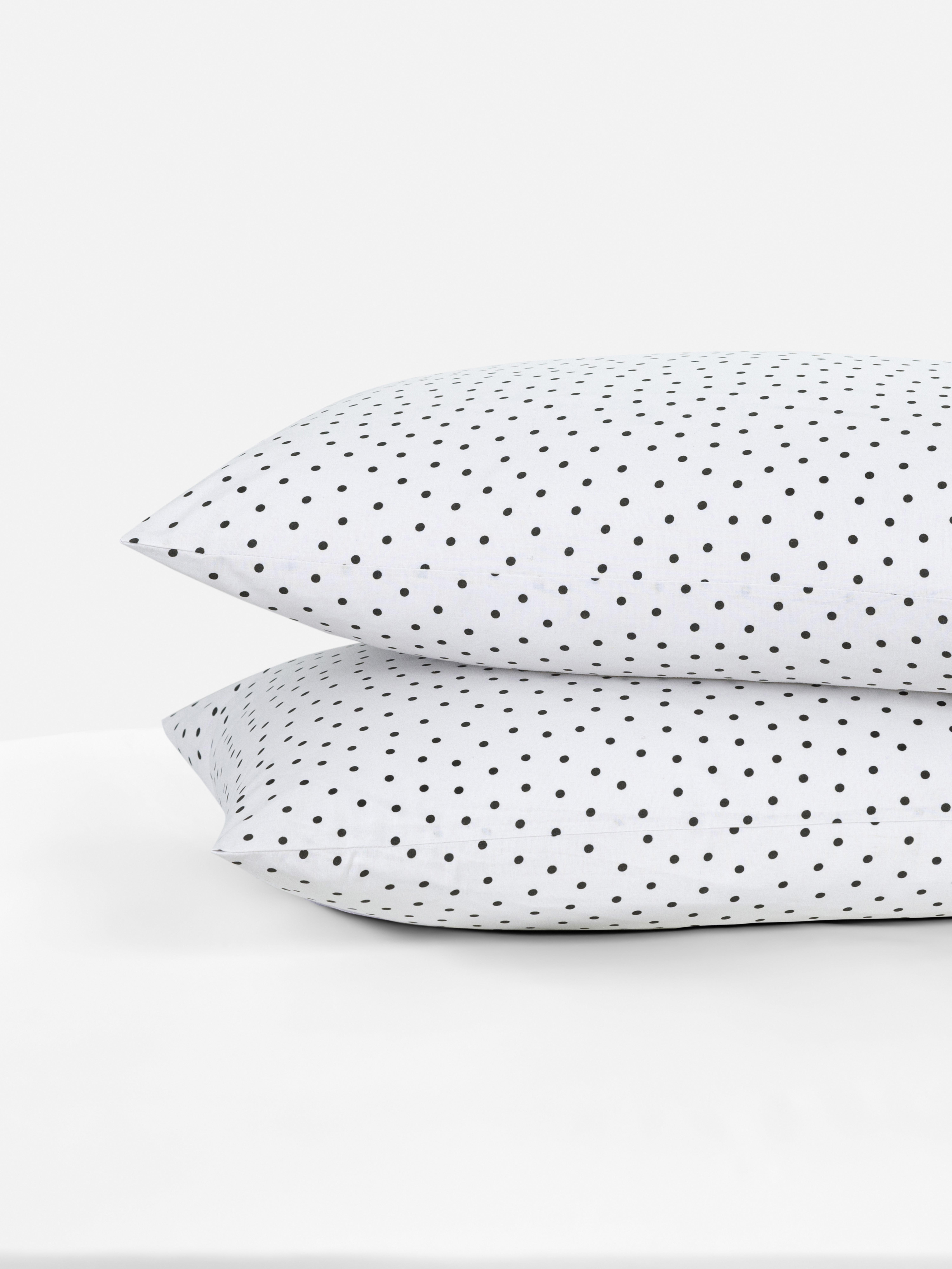 2pk Spotted Pillowcases