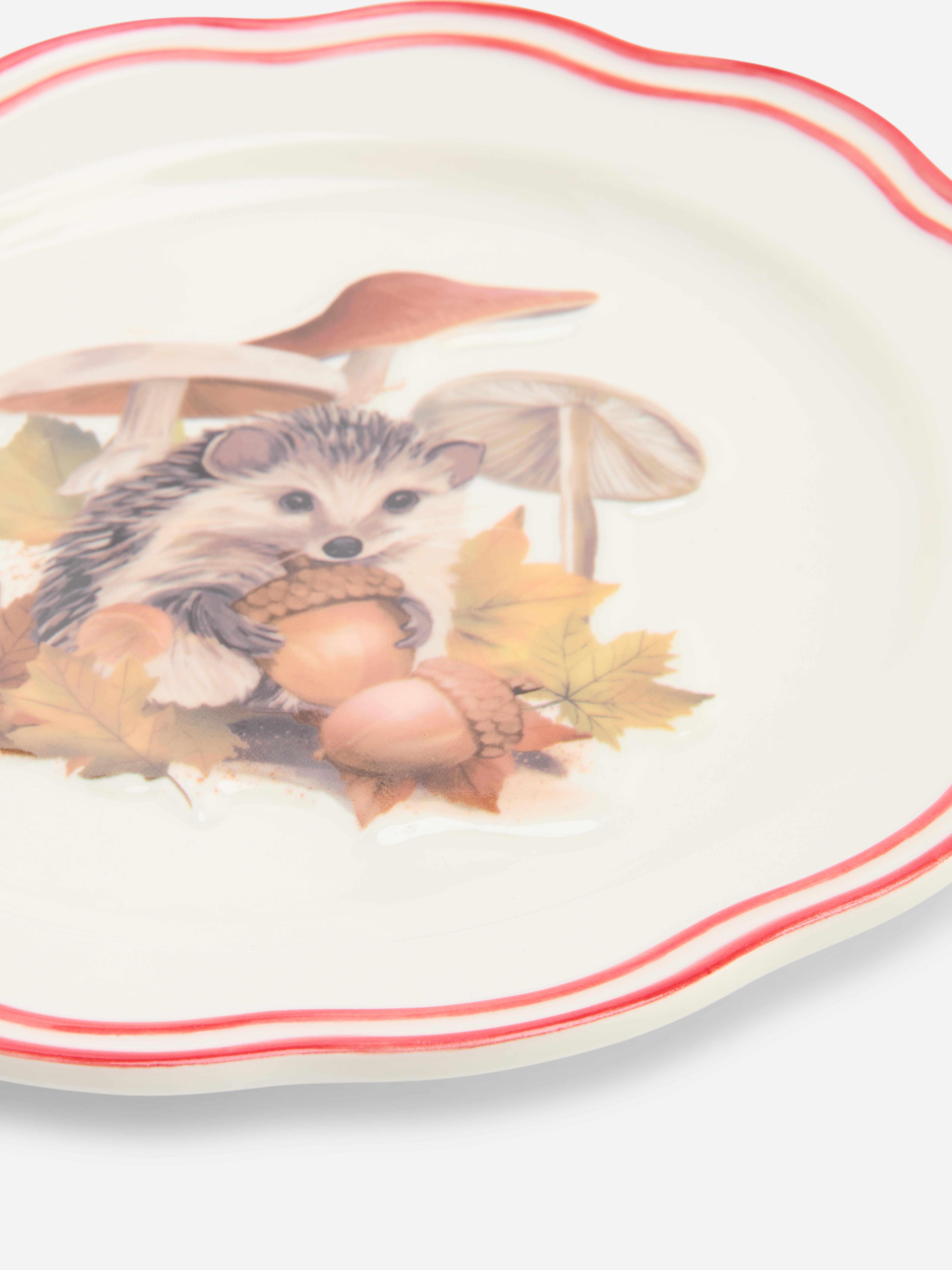 Teller mit herbstlichem Igelmotiv