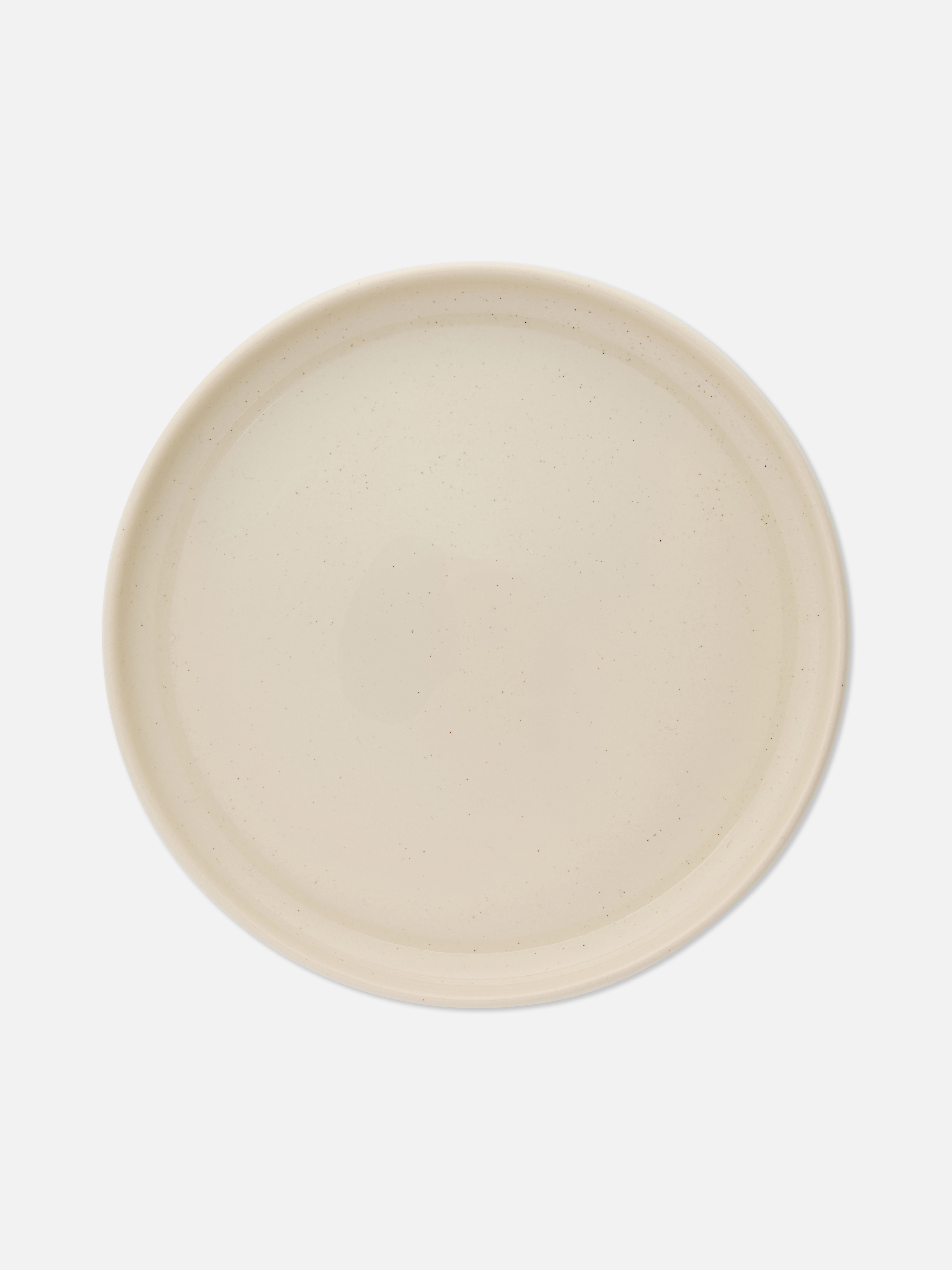 Plato pequeño moteado con borde elevado
